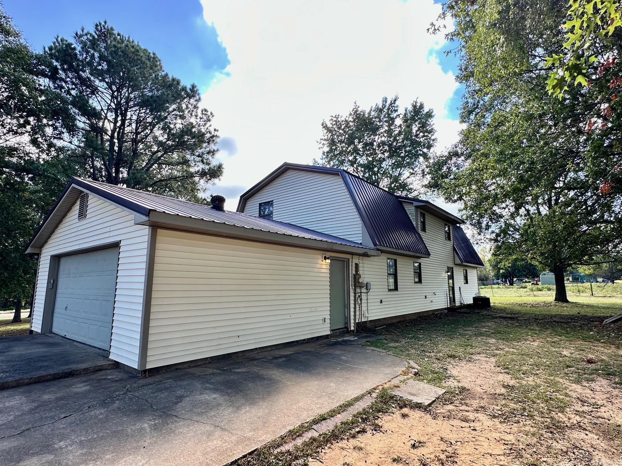 3520 Highway 21  Clarksville, AR
