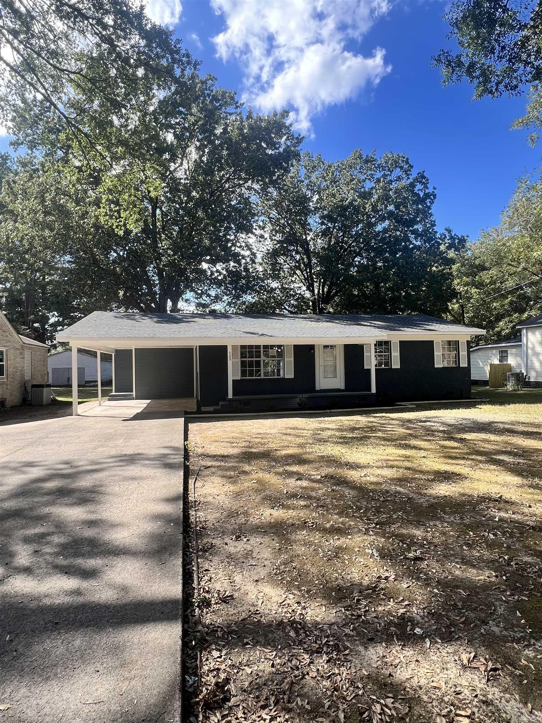 305 N Main  Bald Knob, AR