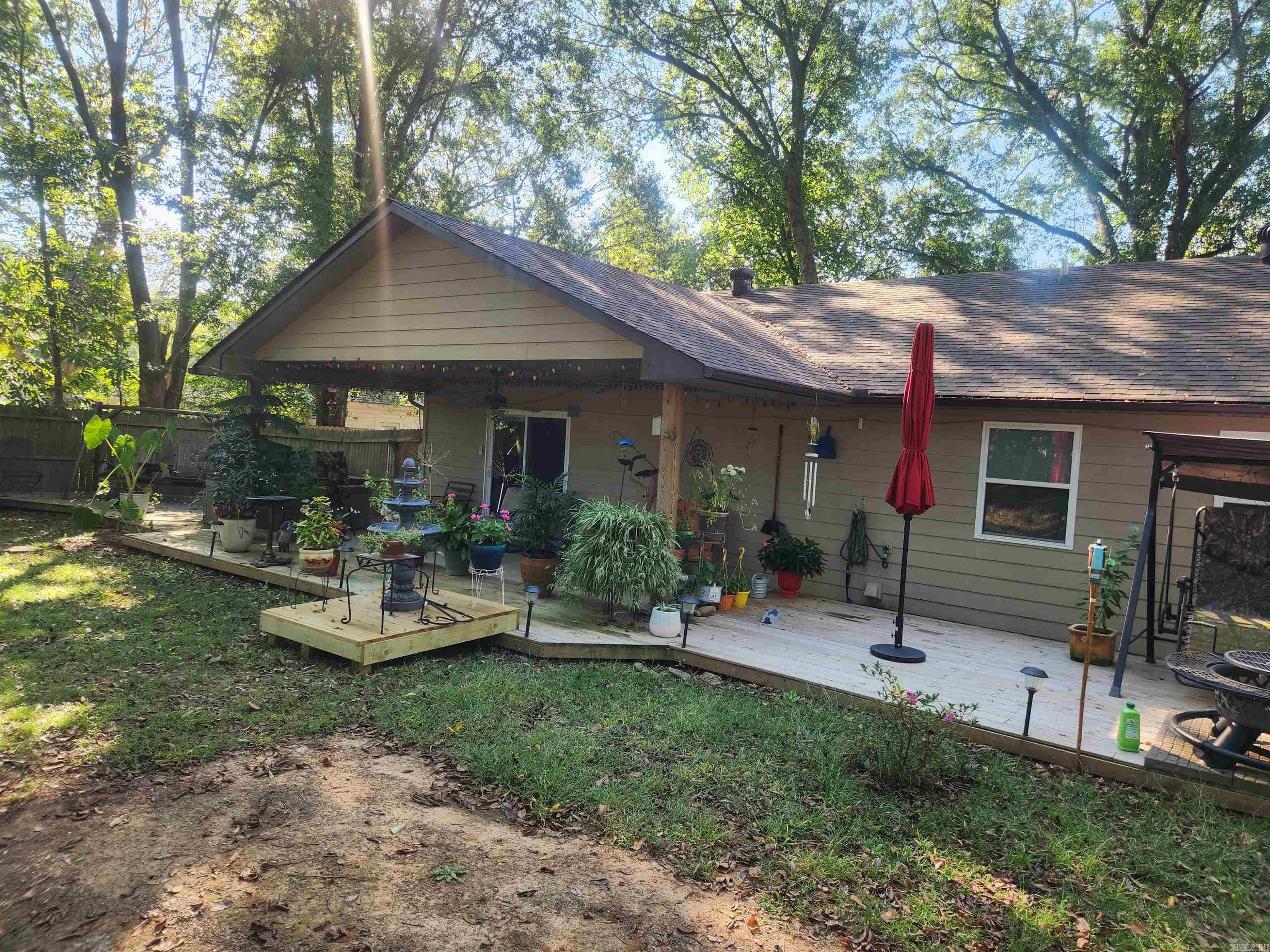 110 E Walker  Ozark, AR