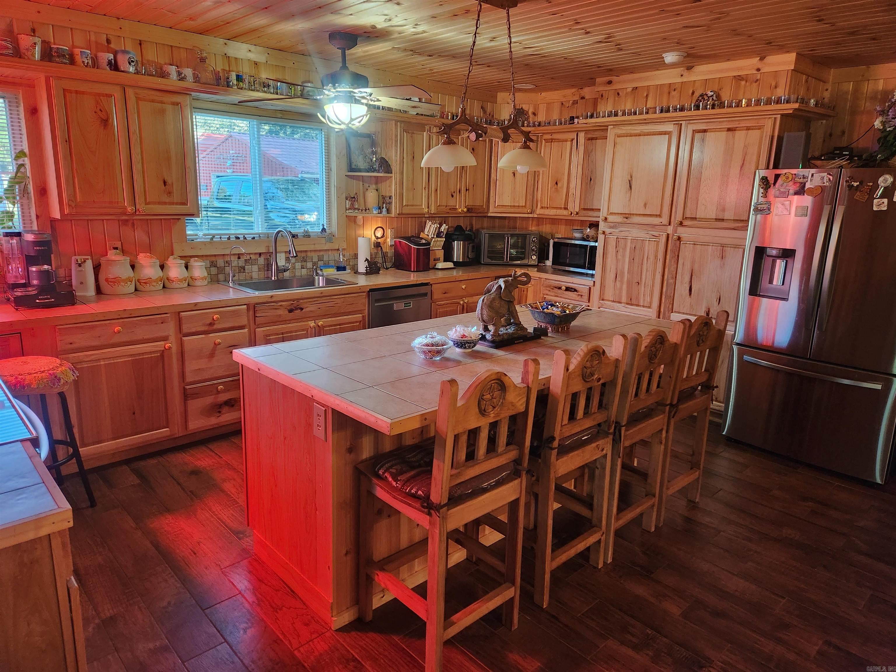 110 E Walker  Ozark, AR