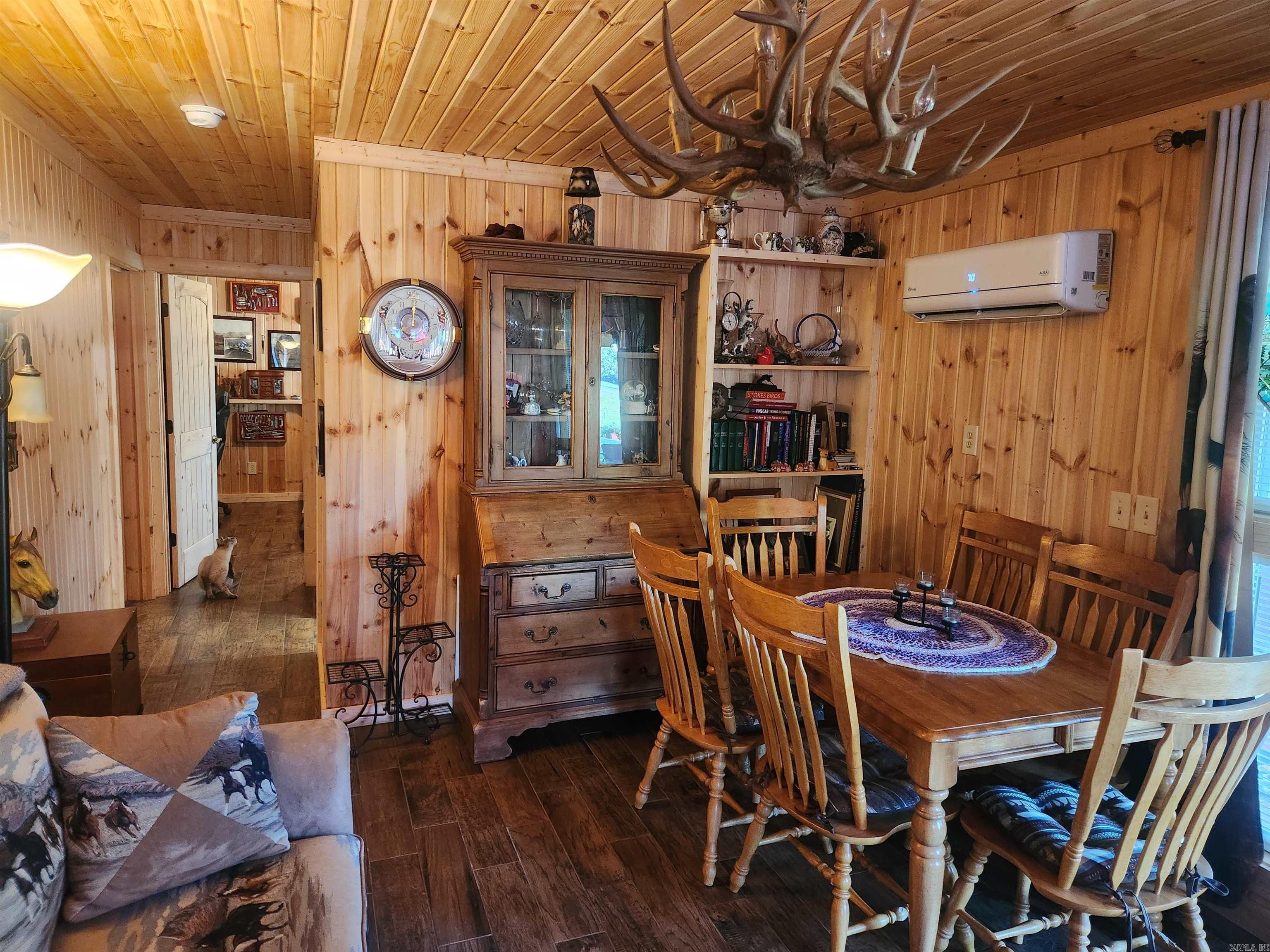 110 E Walker  Ozark, AR