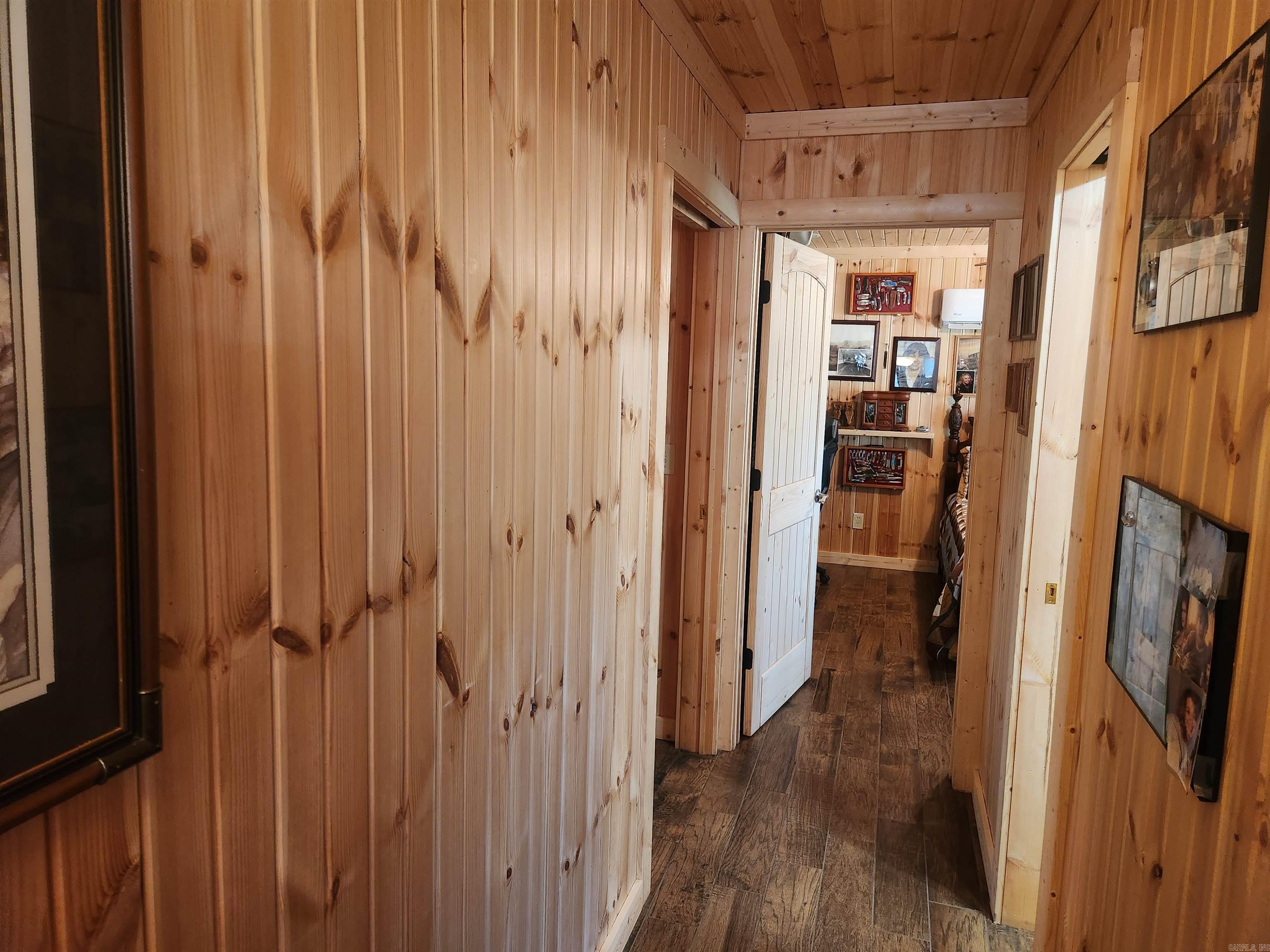 110 E Walker  Ozark, AR