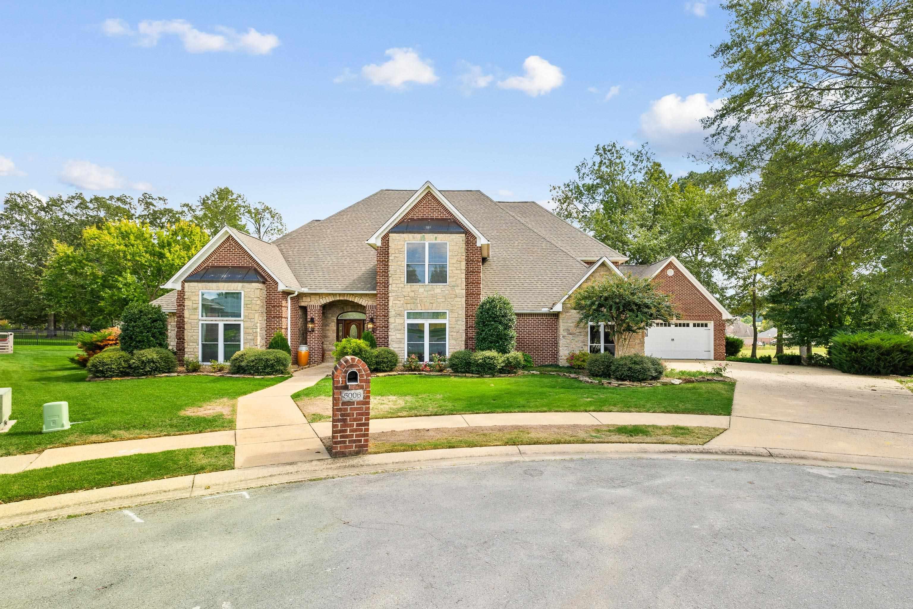 5006 Colonial  Benton, AR