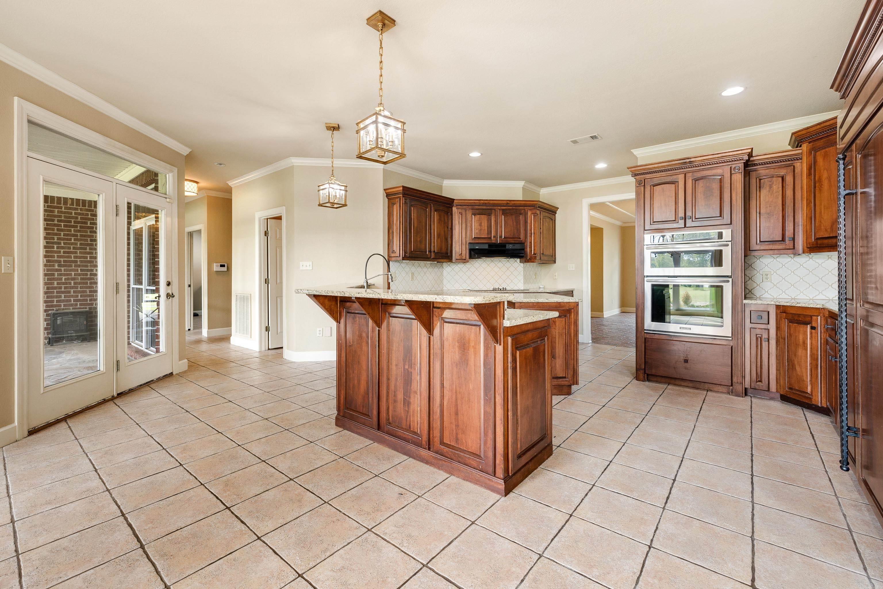 5006 Colonial  Benton, AR