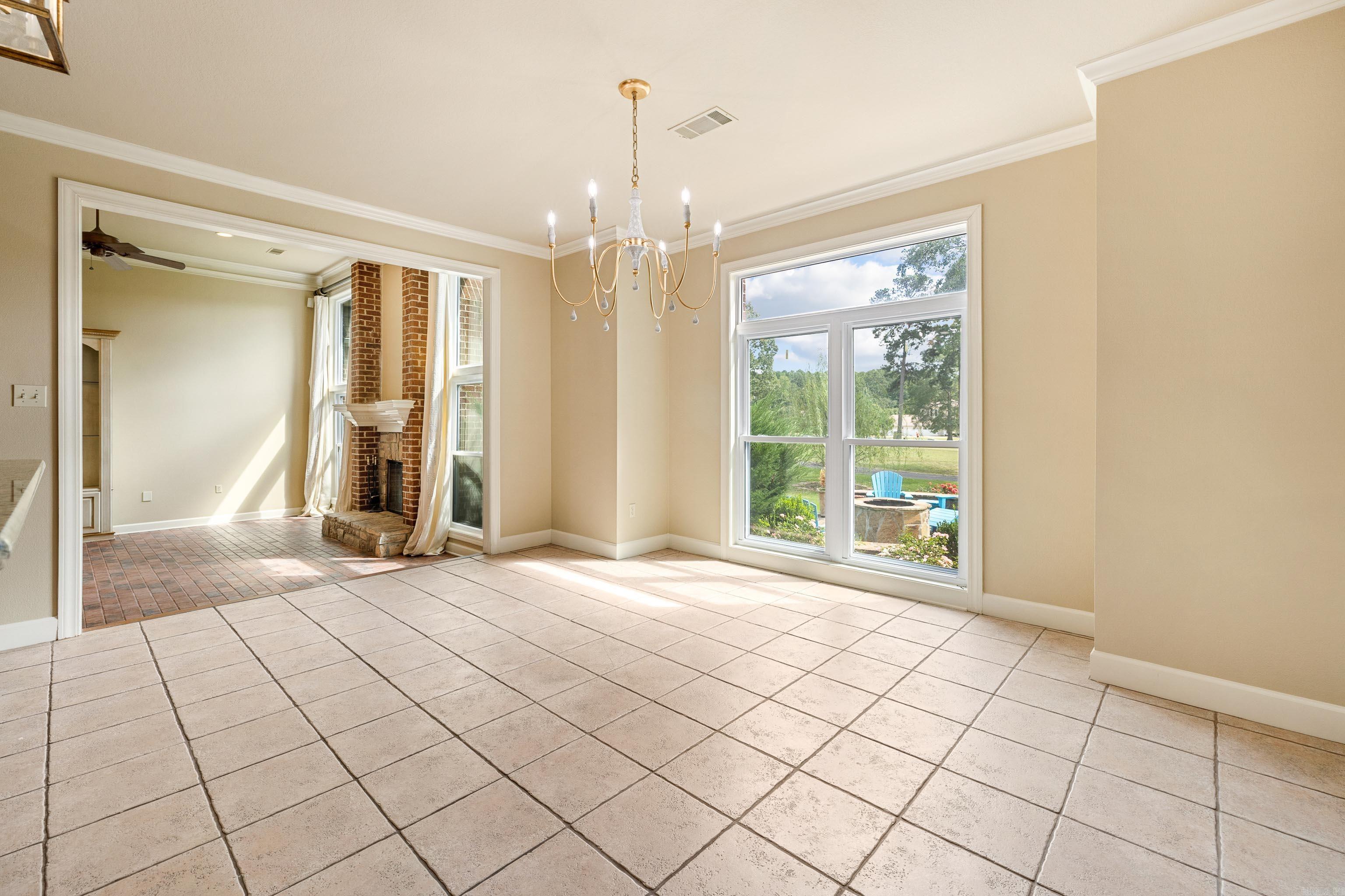 5006 Colonial  Benton, AR