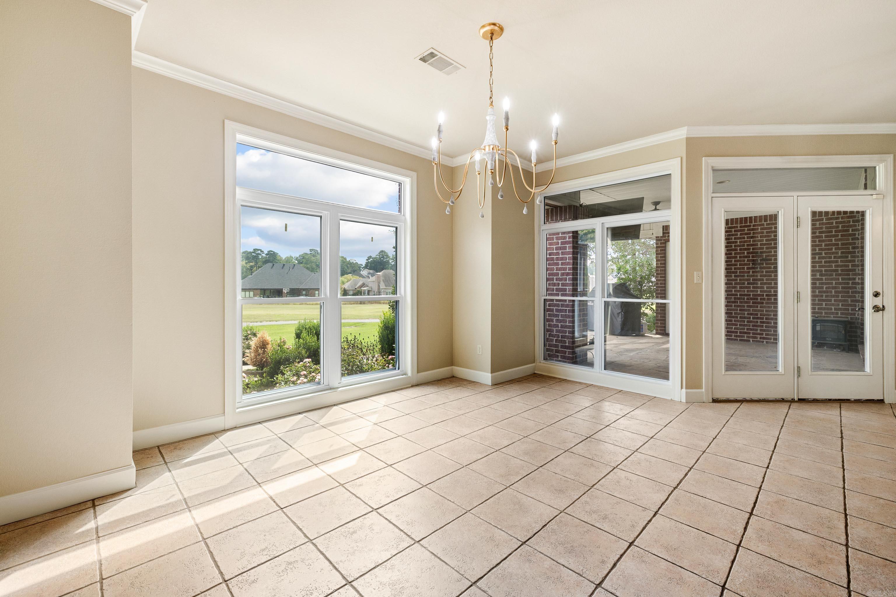5006 Colonial  Benton, AR
