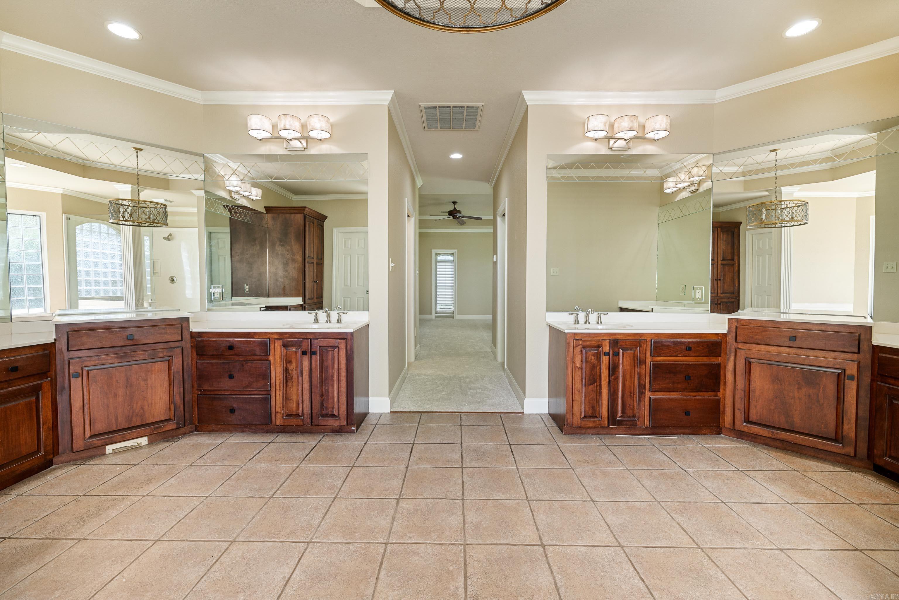 5006 Colonial  Benton, AR