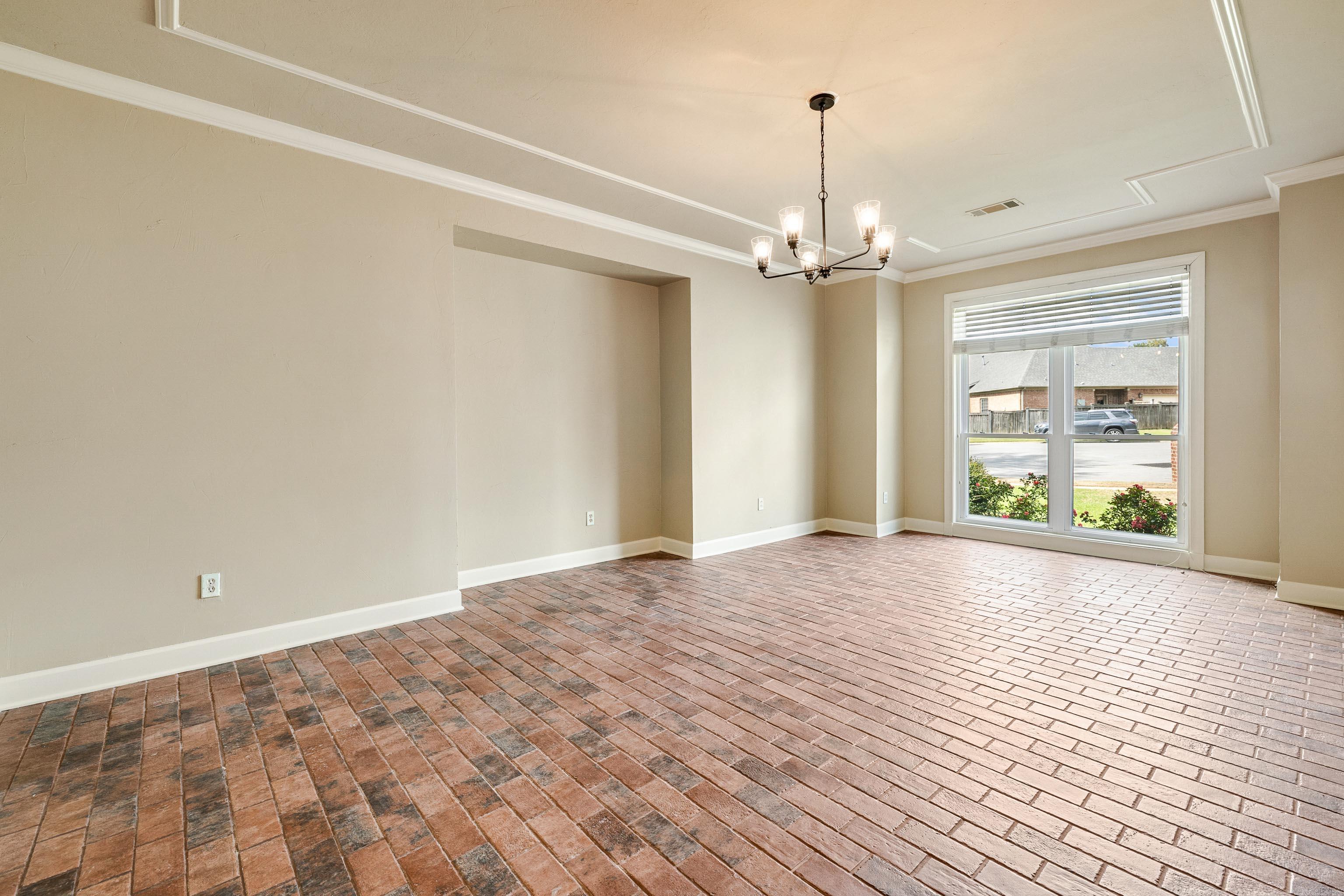 5006 Colonial  Benton, AR