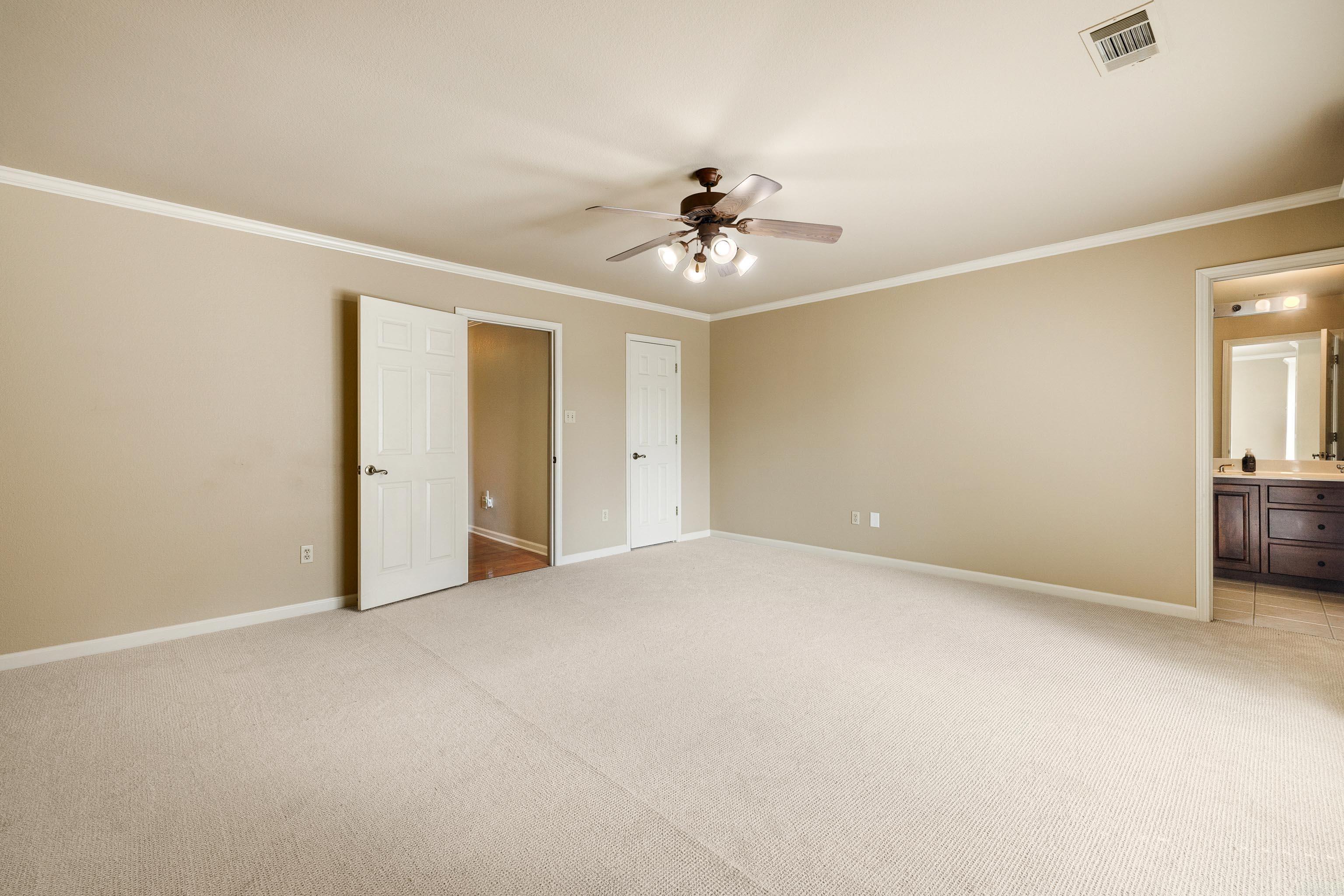 5006 Colonial  Benton, AR