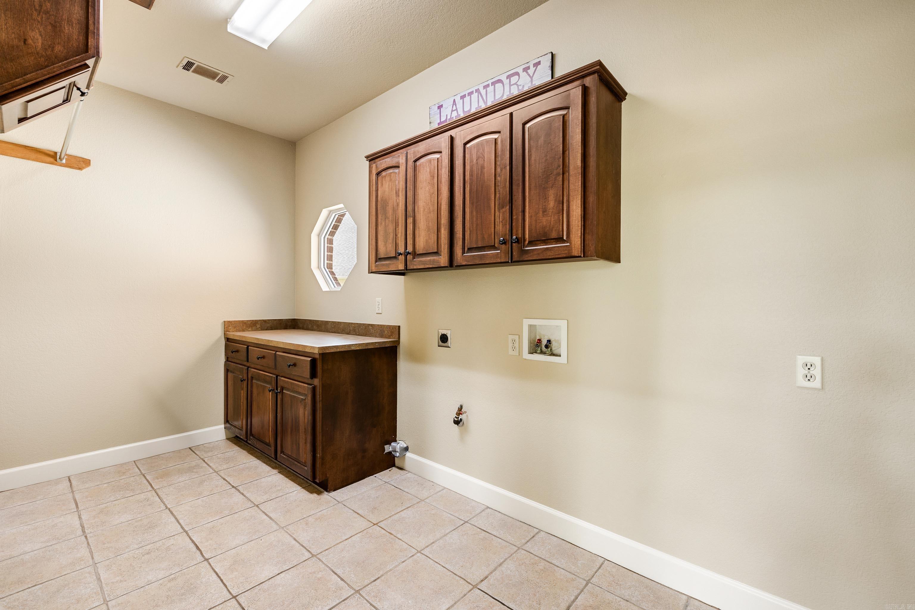 5006 Colonial  Benton, AR
