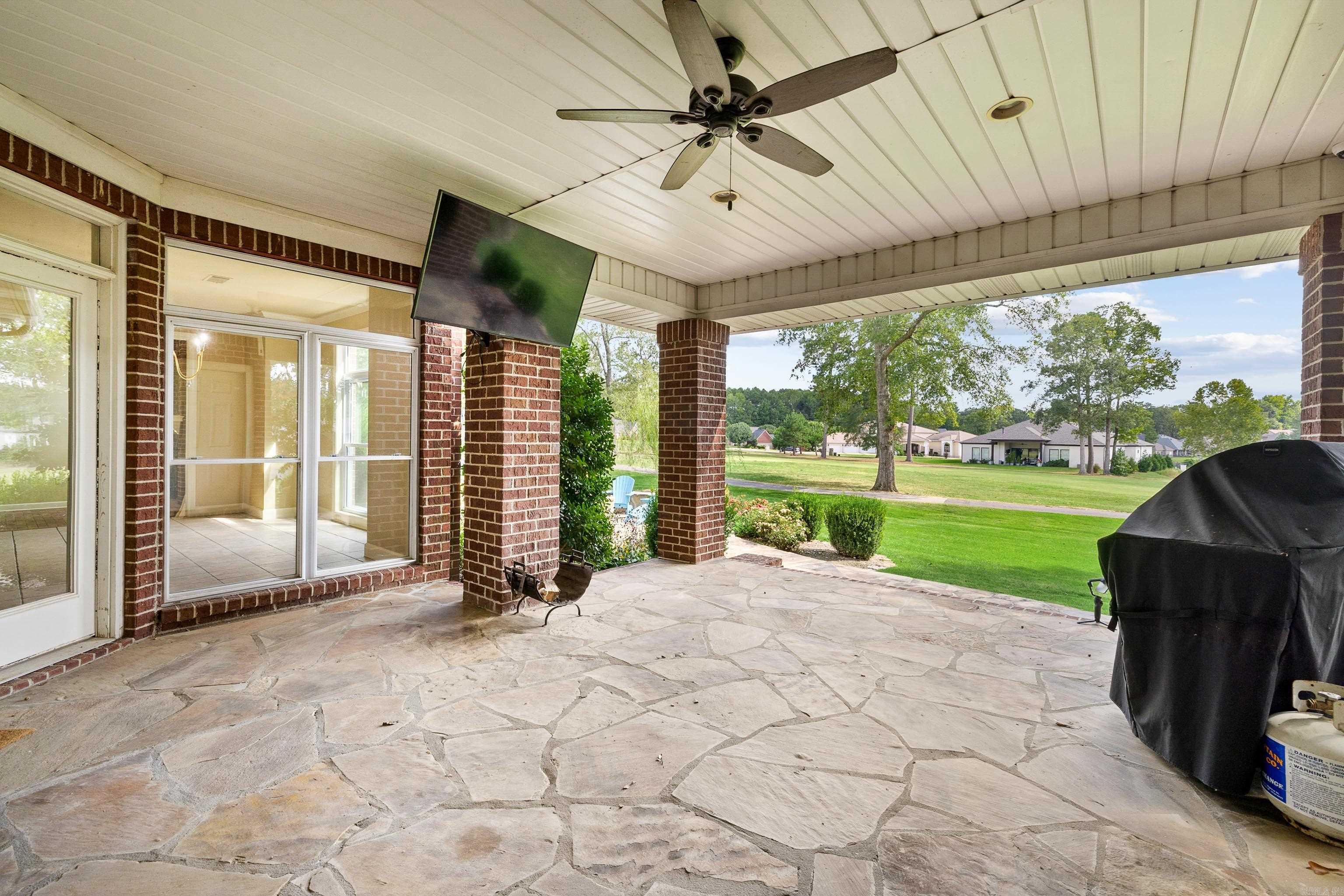 5006 Colonial  Benton, AR