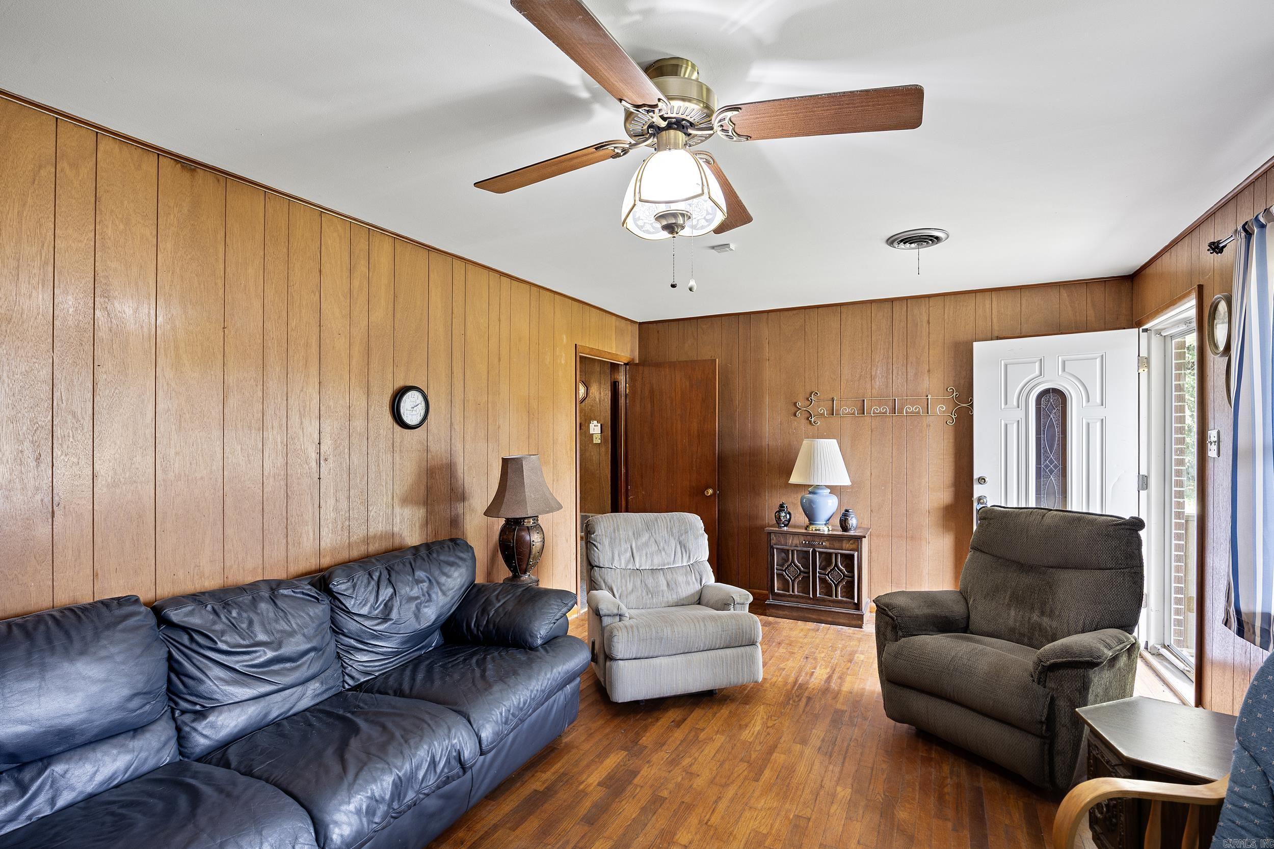 2129 9  Morrilton, AR