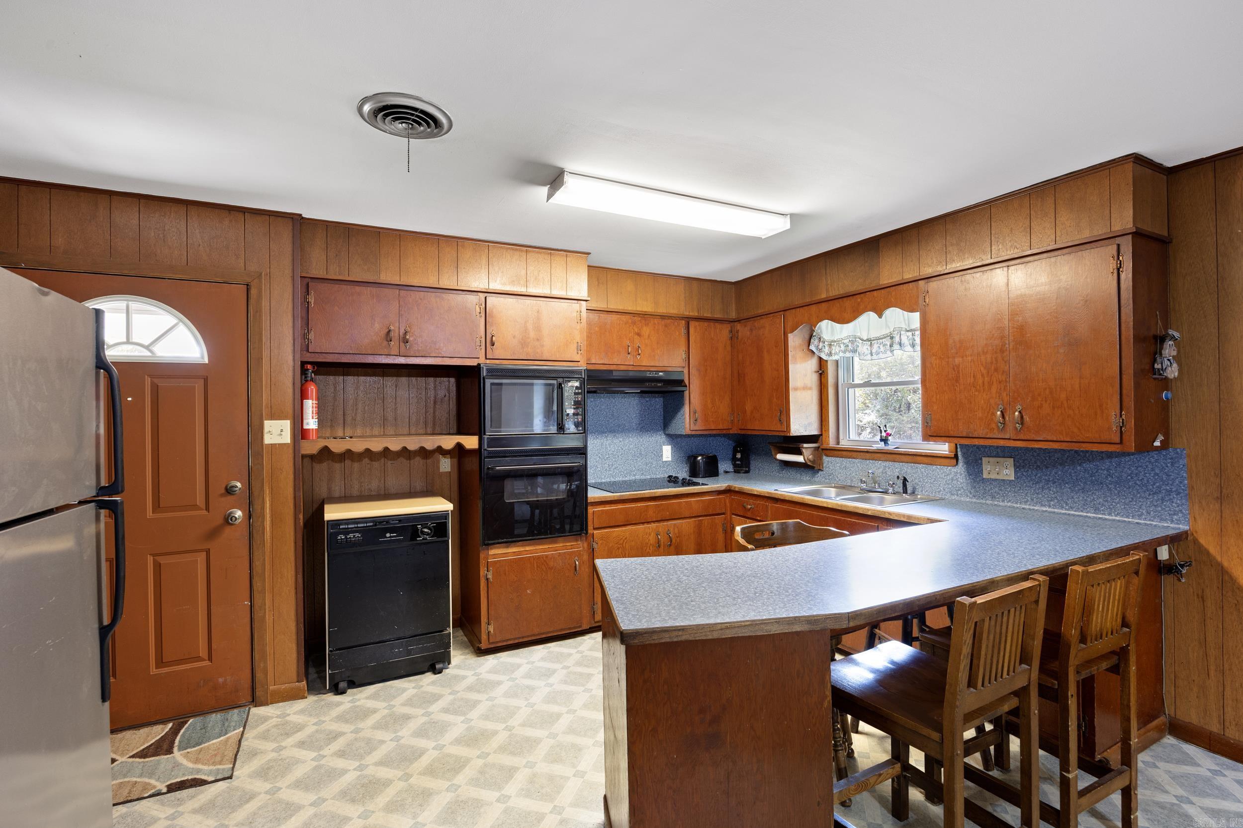 2129 9  Morrilton, AR