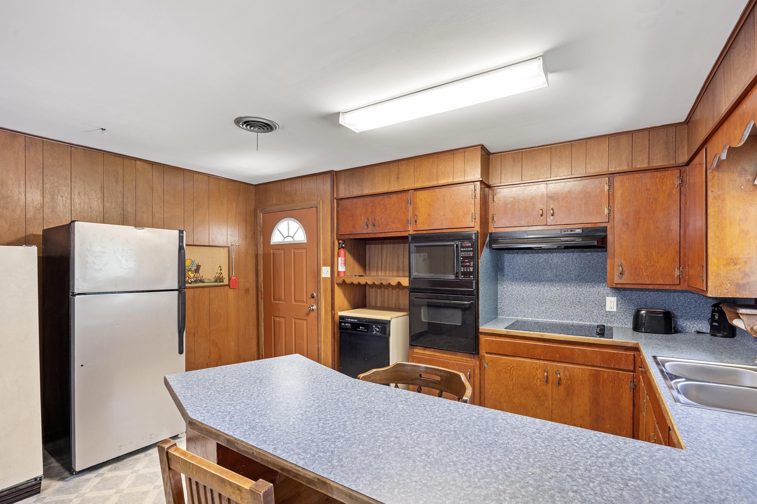 2129 9  Morrilton, AR