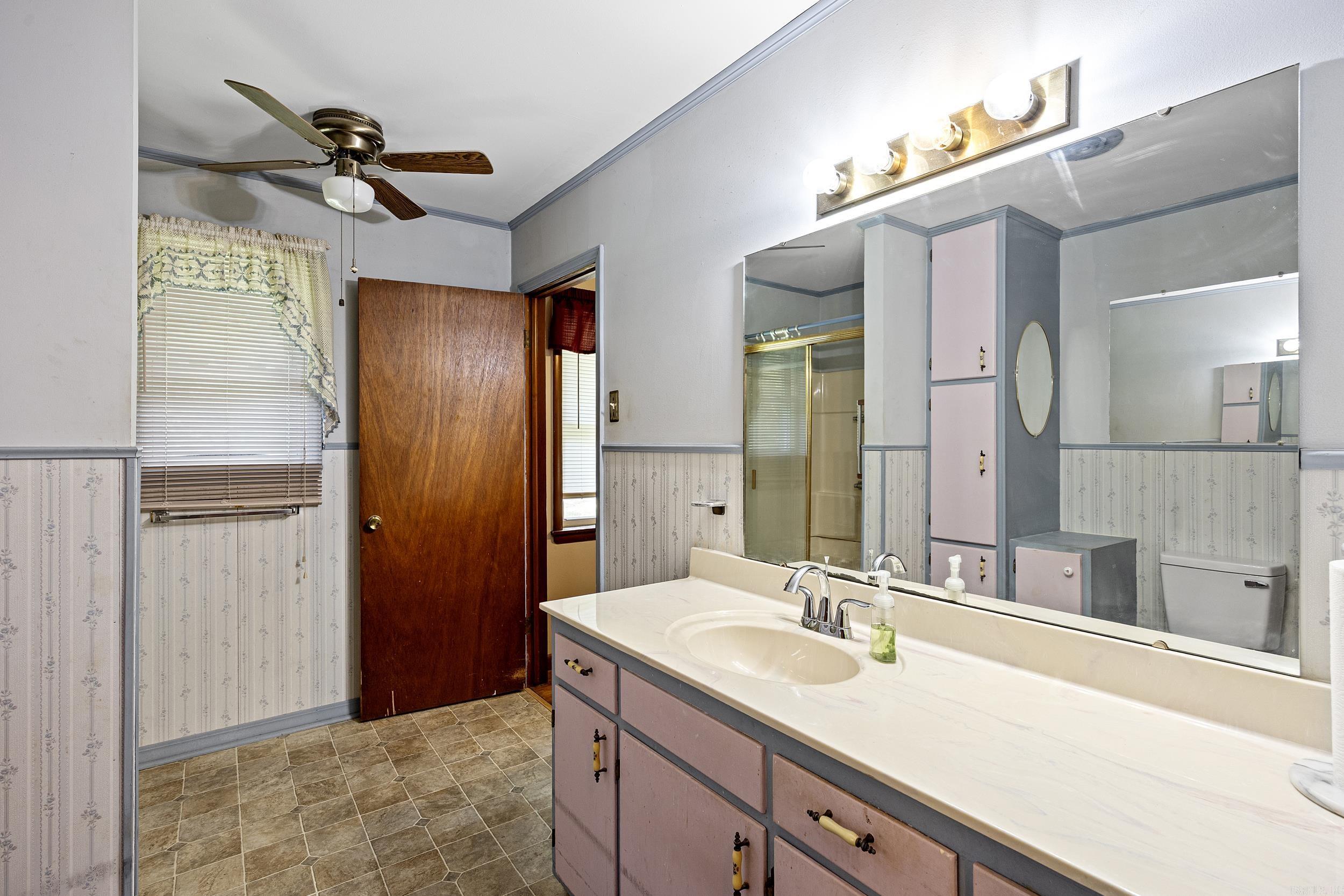 2129 9  Morrilton, AR