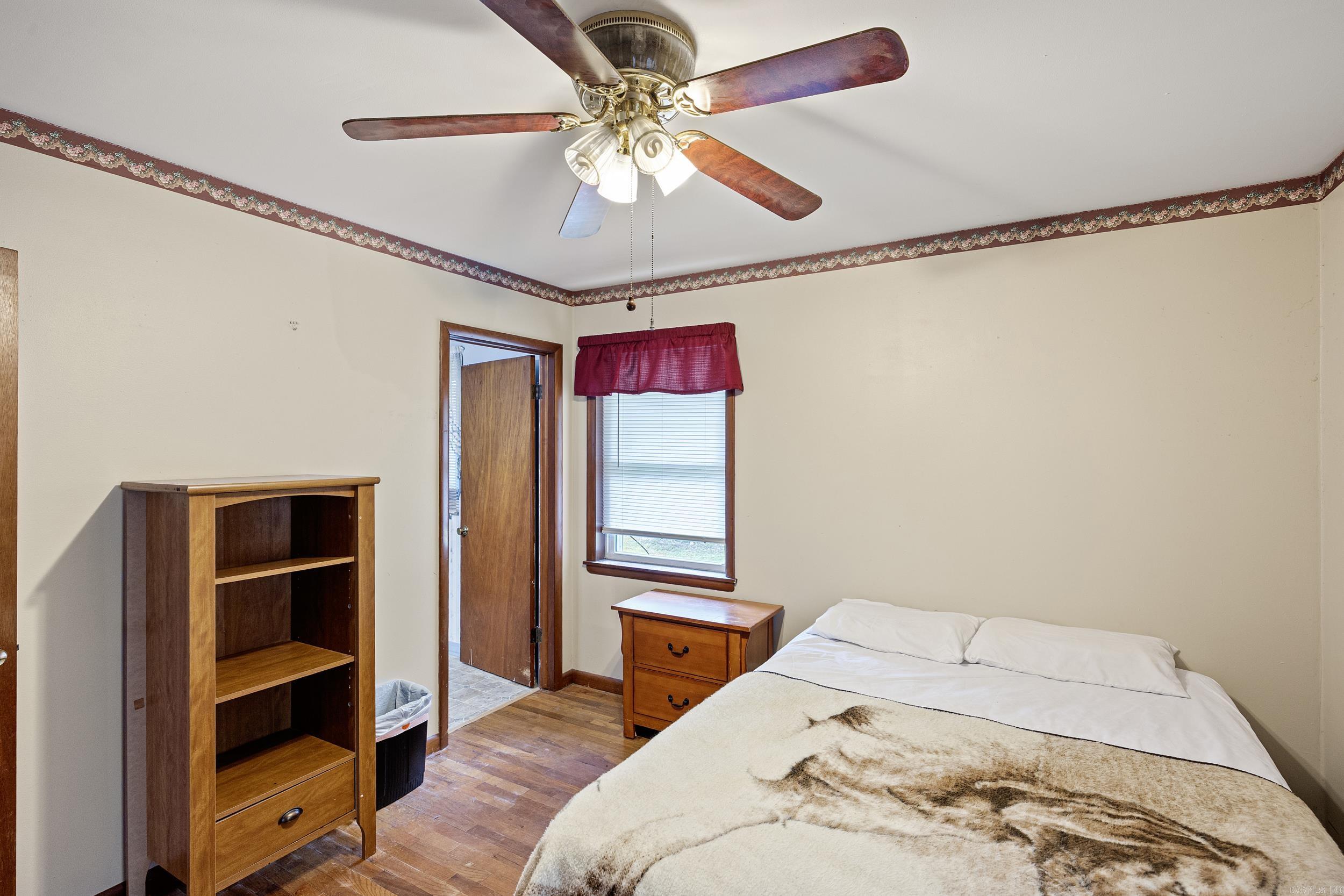 2129 9  Morrilton, AR