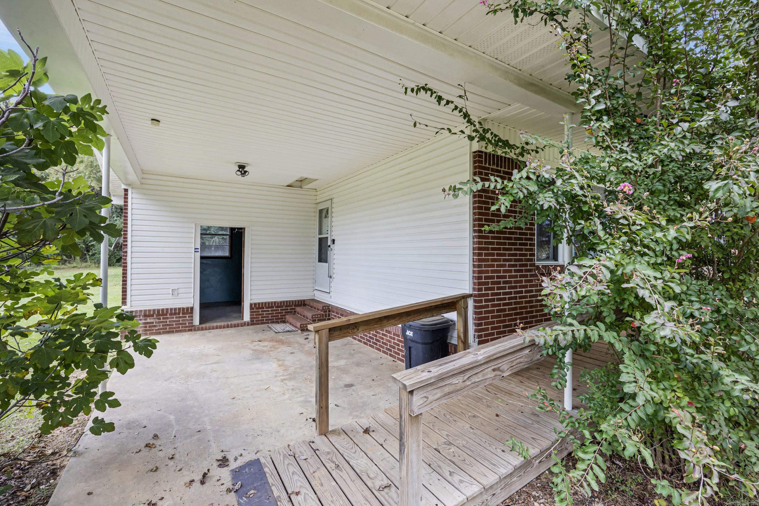 2129 9  Morrilton, AR