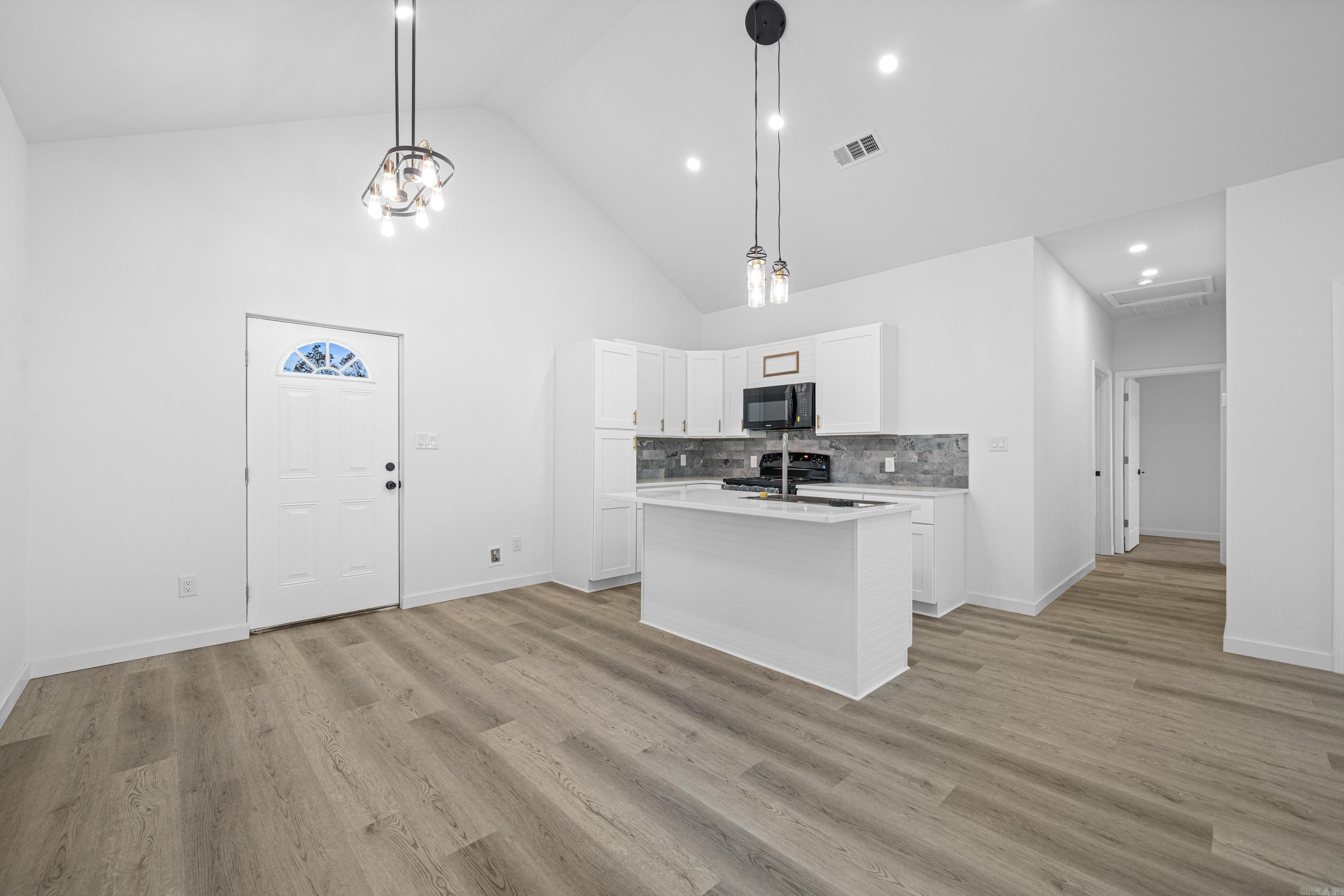325 W Mill Street  Malvern, AR