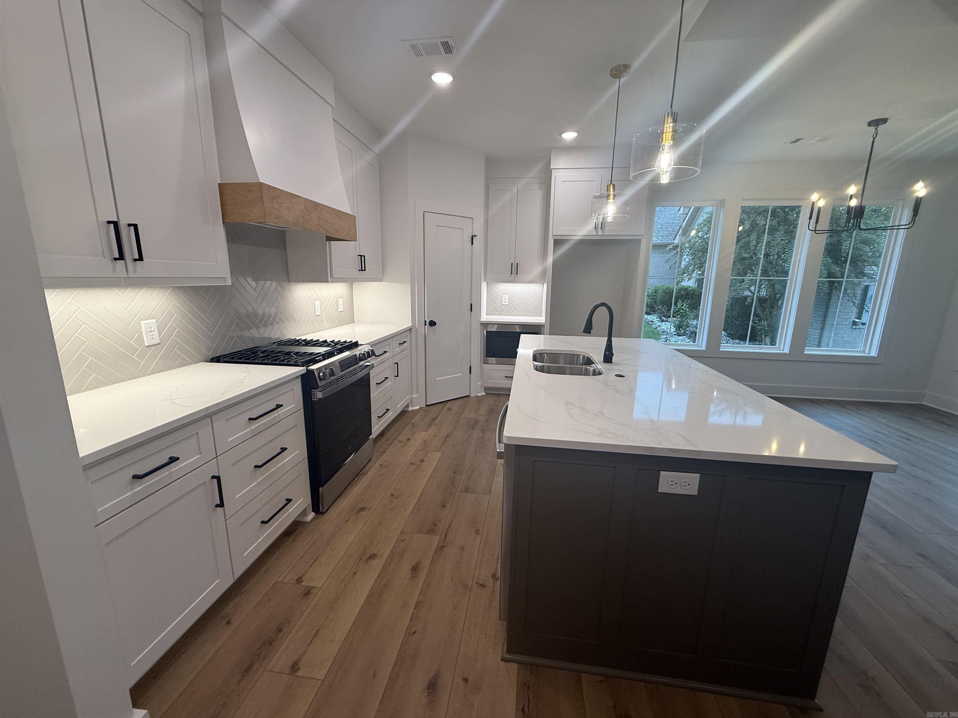 1600 Canyon Maple  Benton, AR