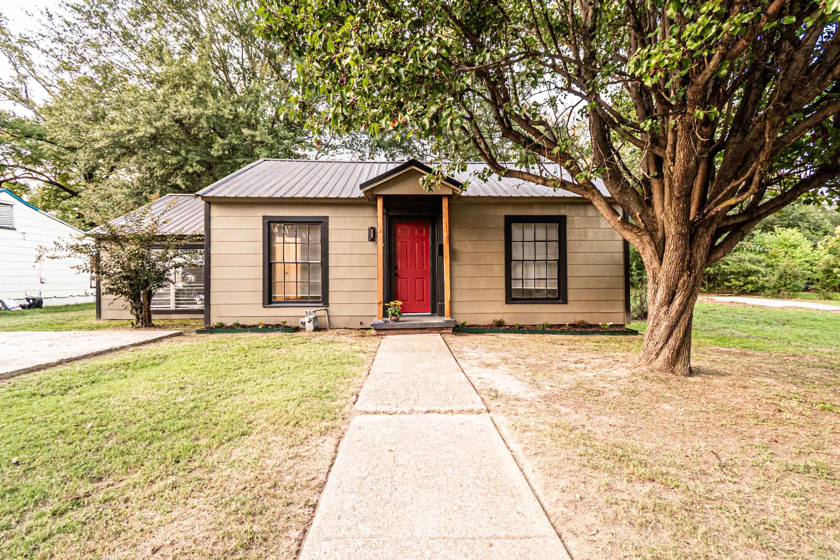 416 S Parkway  El Dorado, AR