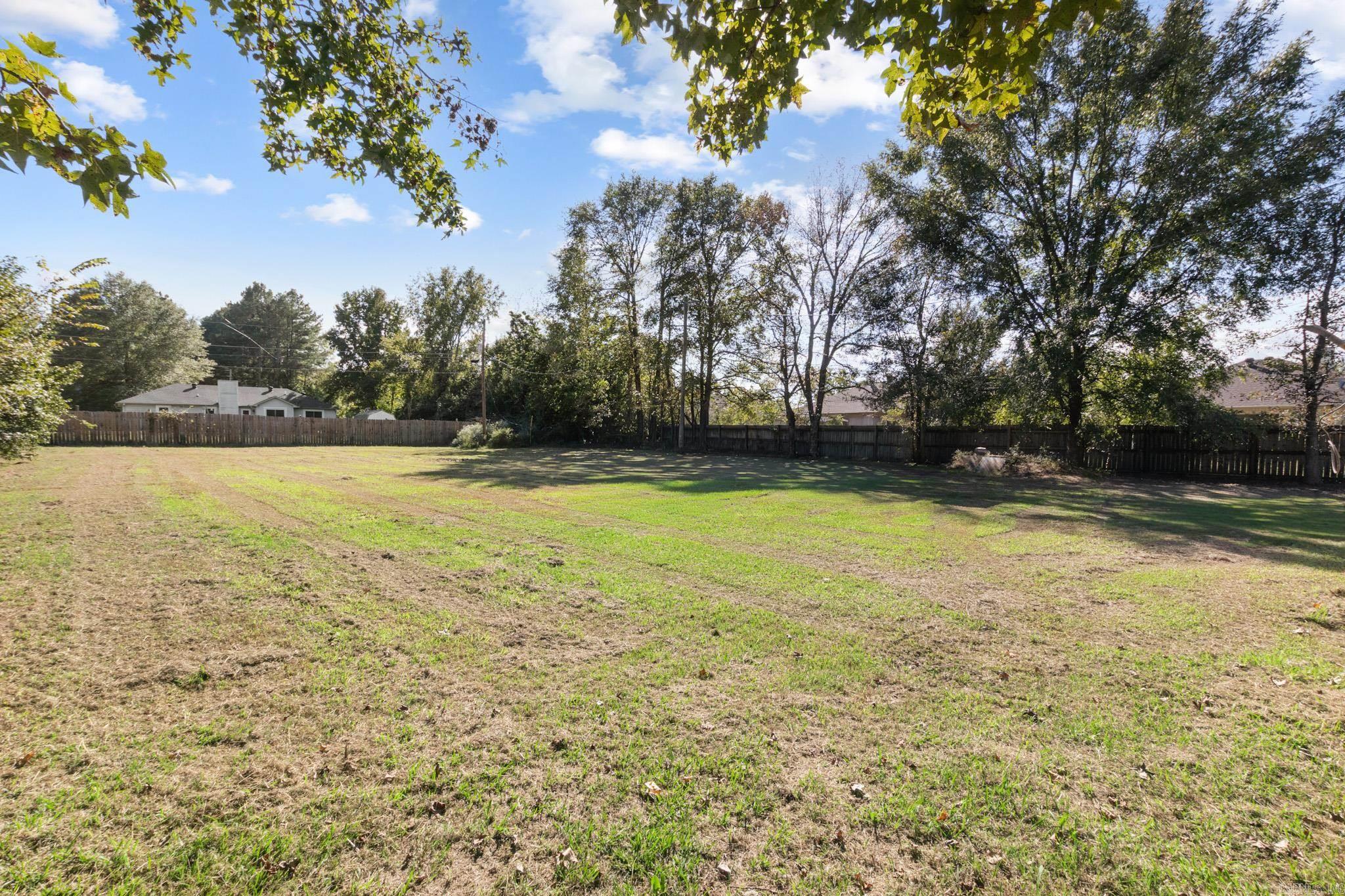 19 Opal  Ward, AR