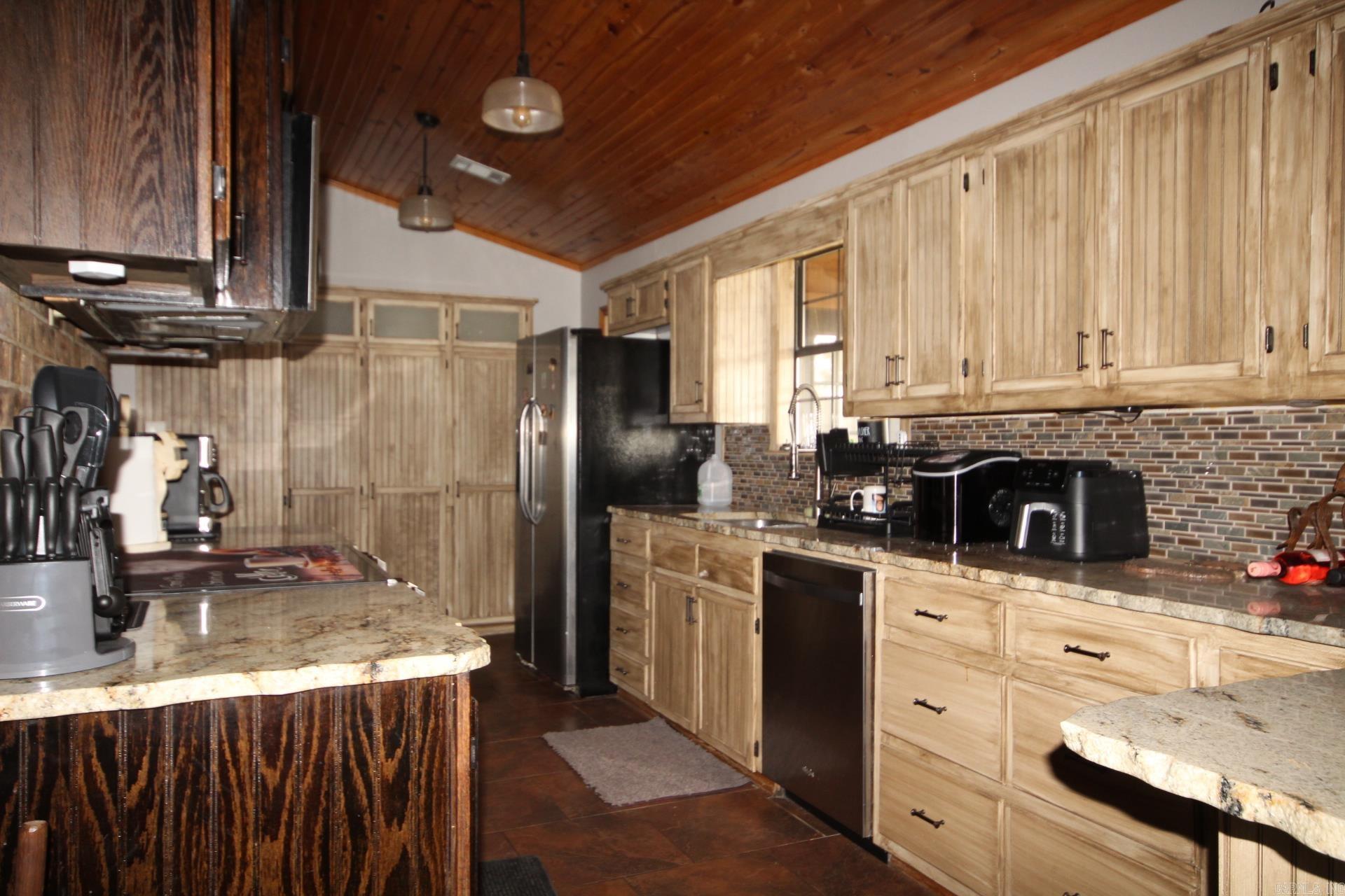 1196 Cornbridge  Mineral Sprs., AR