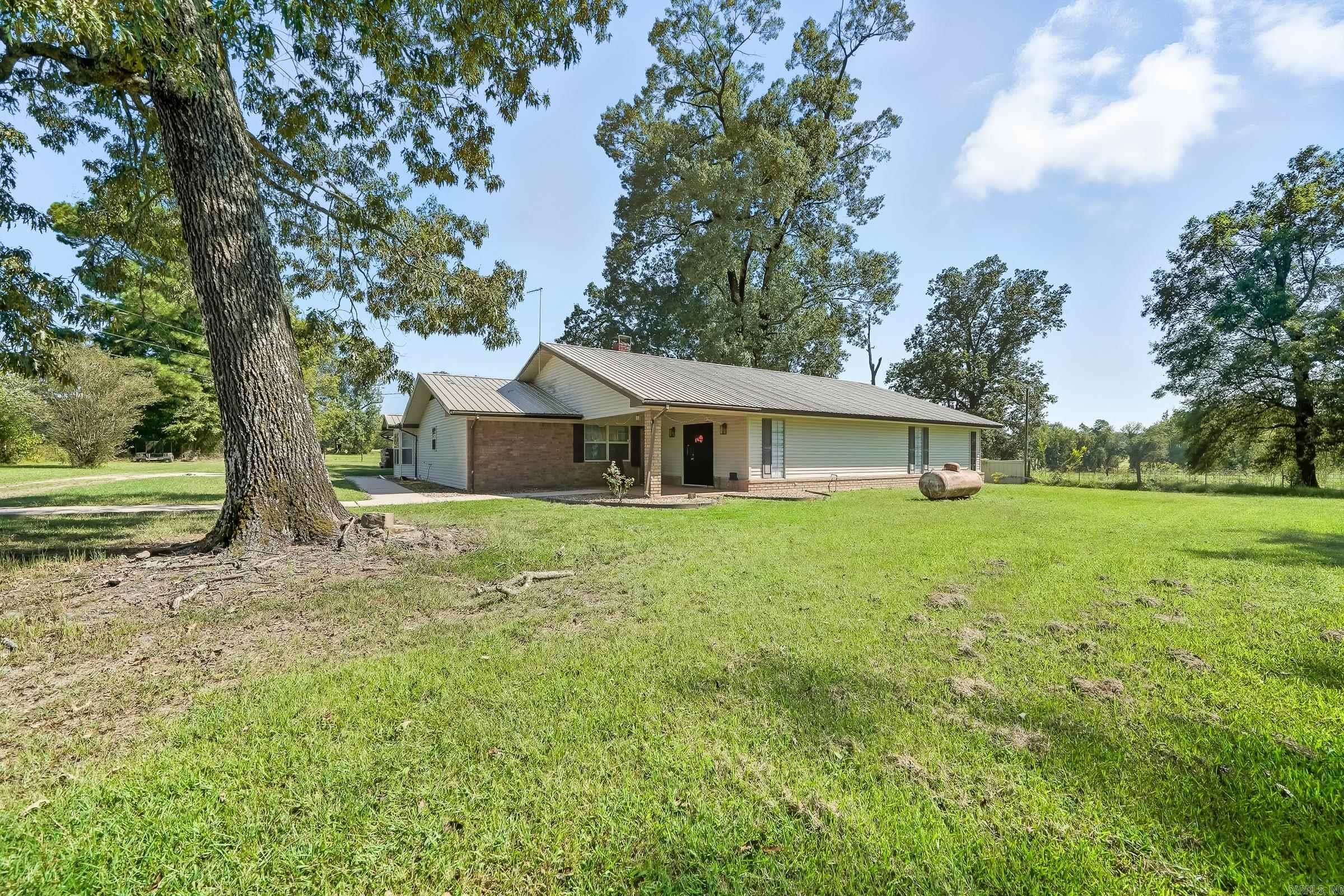 415 Crooked Road  De Queen, AR