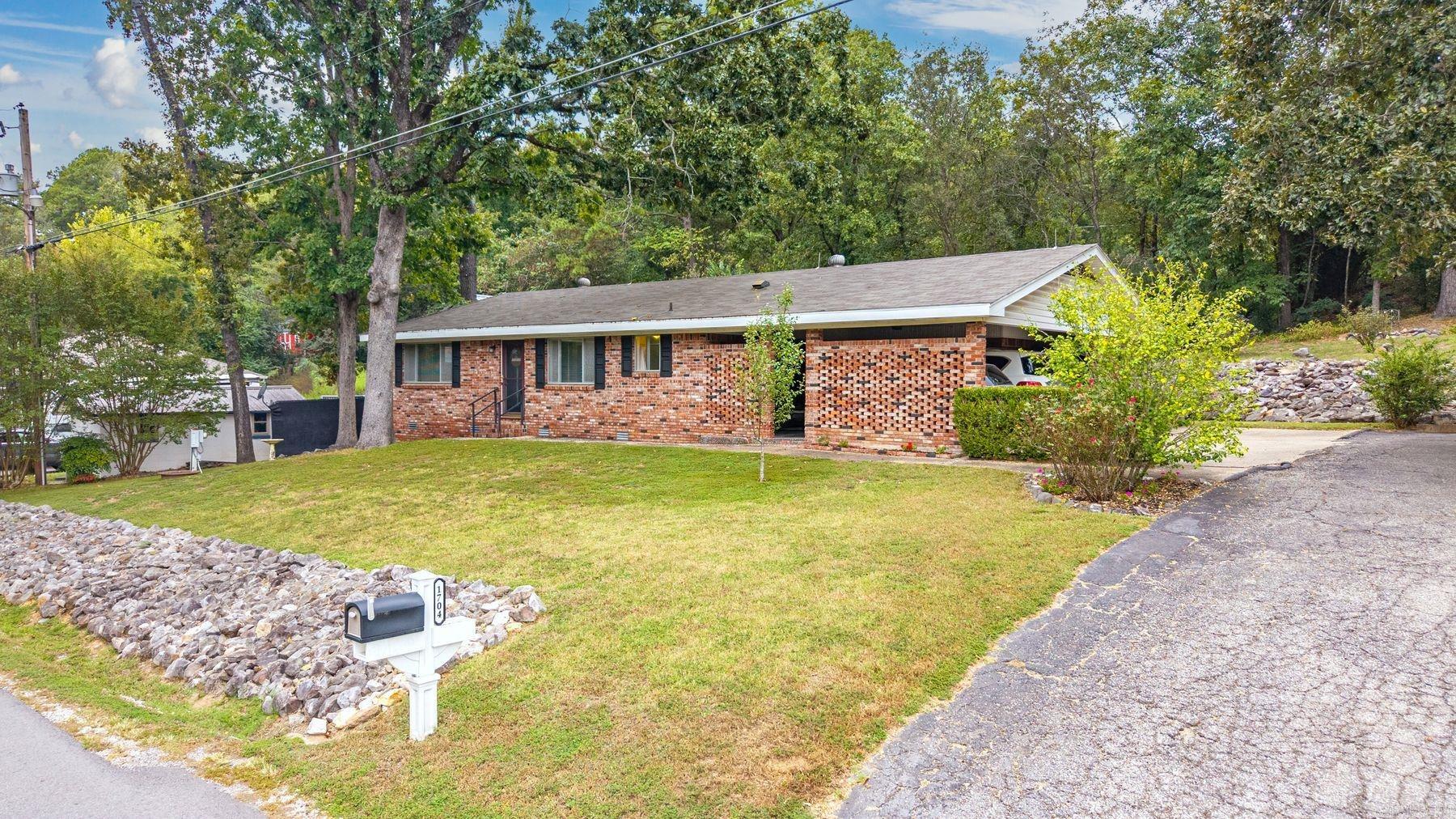 1704 Thornton Ferry Road  Hot Springs, AR