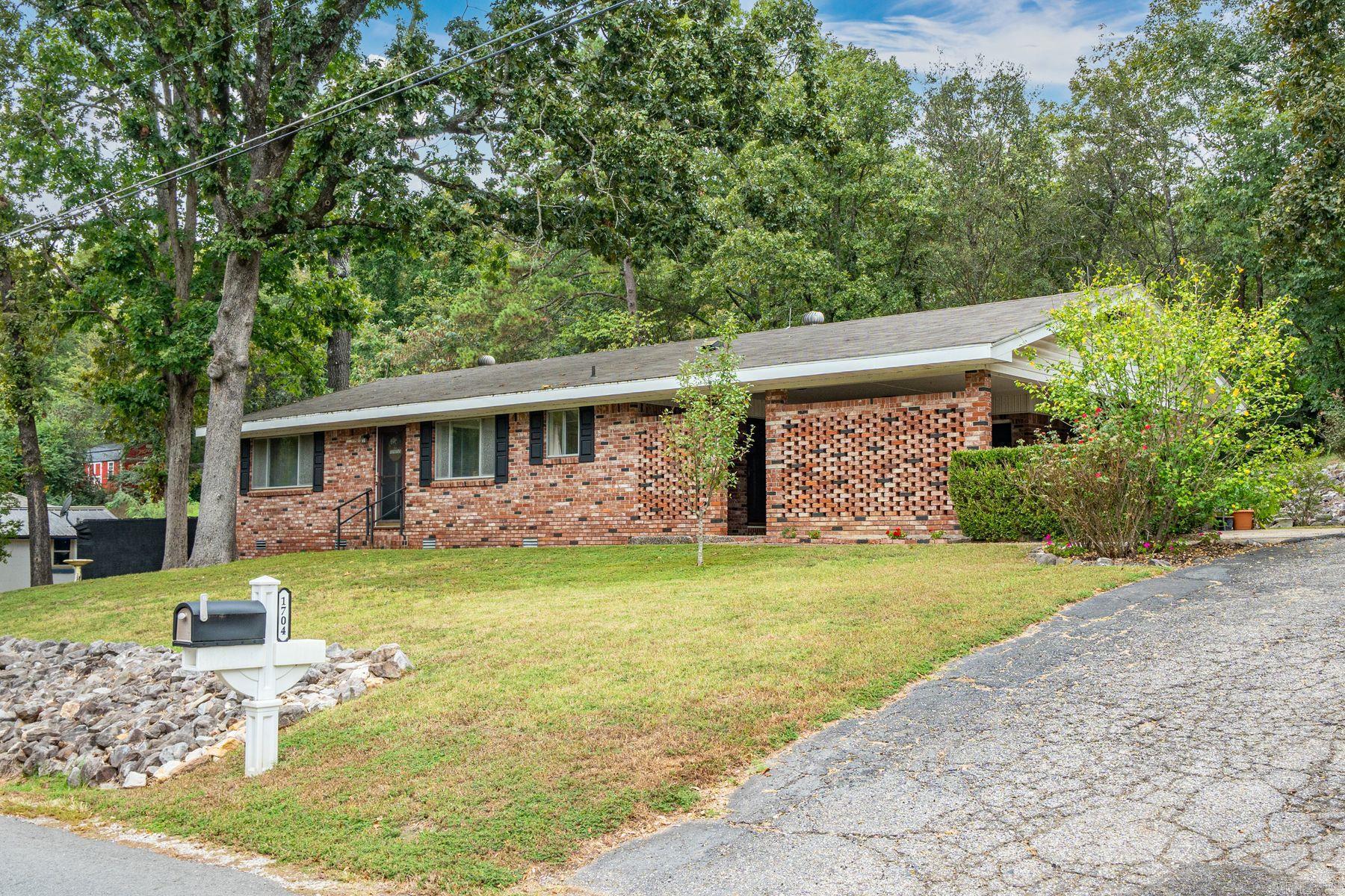 1704 Thornton Ferry Road  Hot Springs, AR