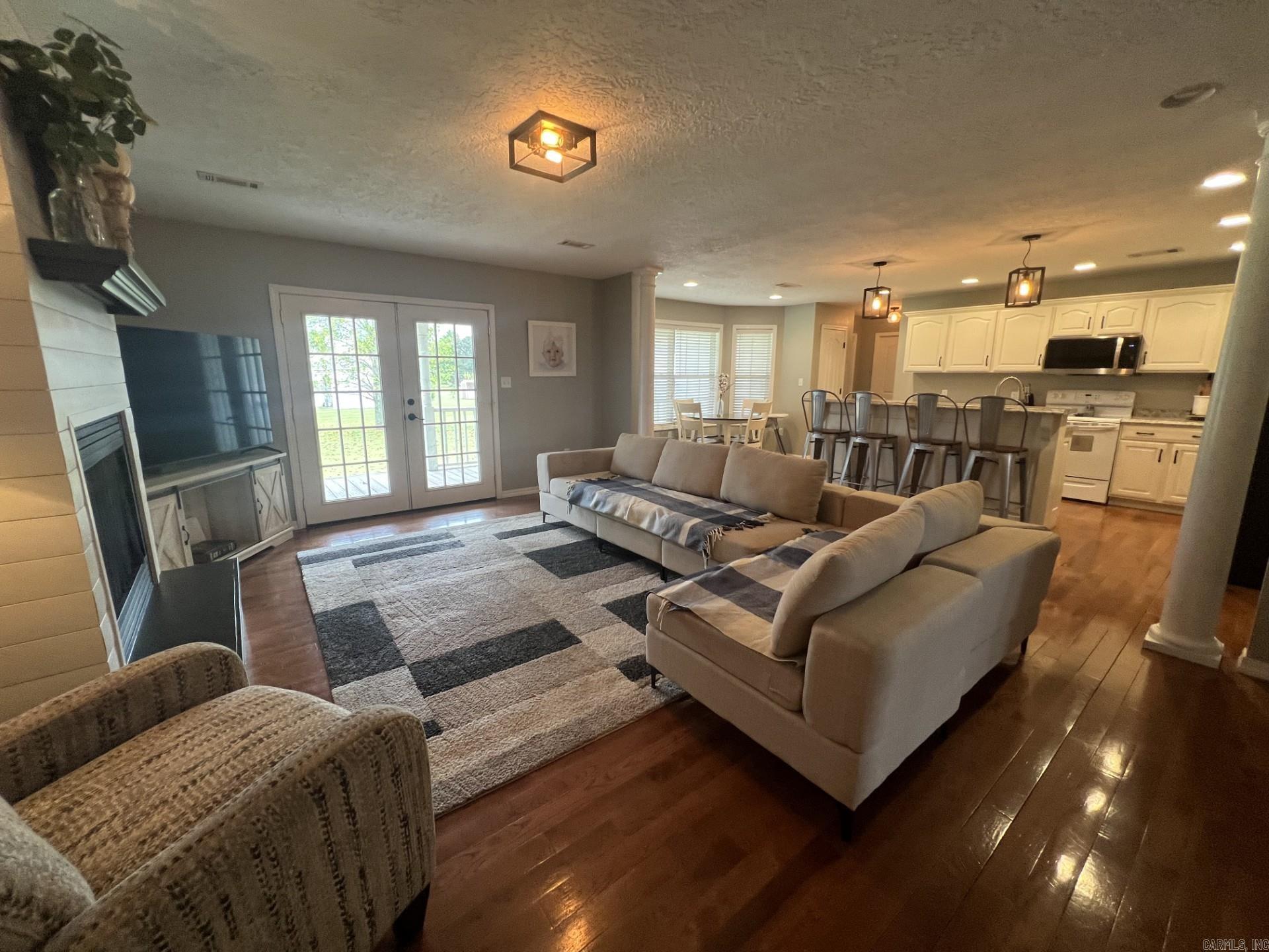 194 Harry Rd.  Batesville, AR