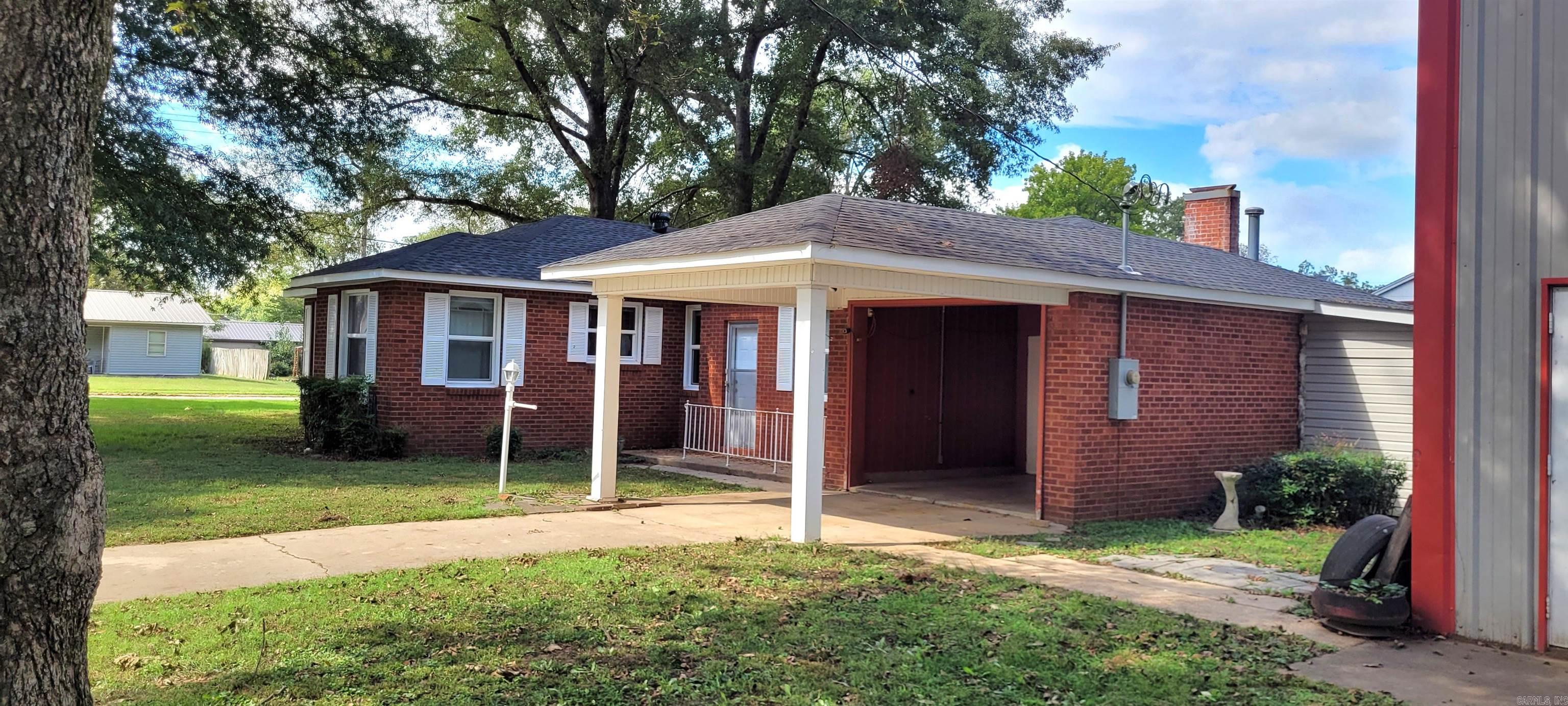 300 N Third  Augusta, AR