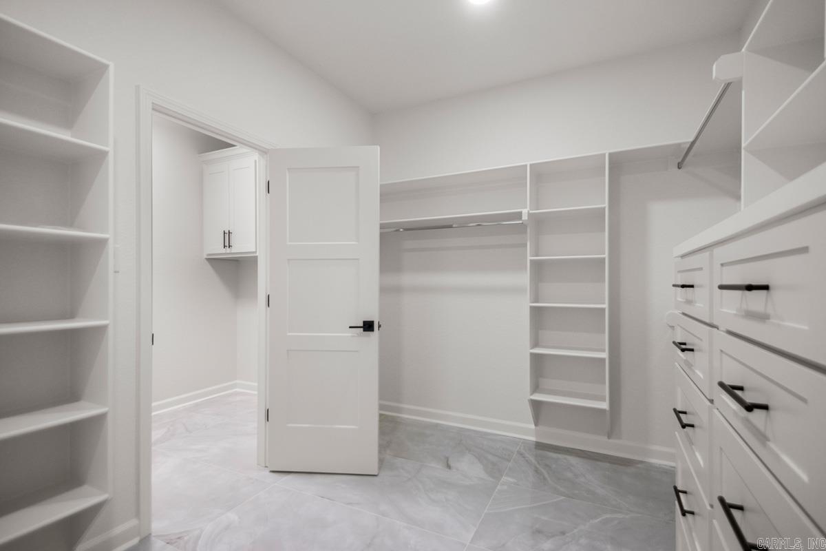 1000 Duke  Bauxite, AR