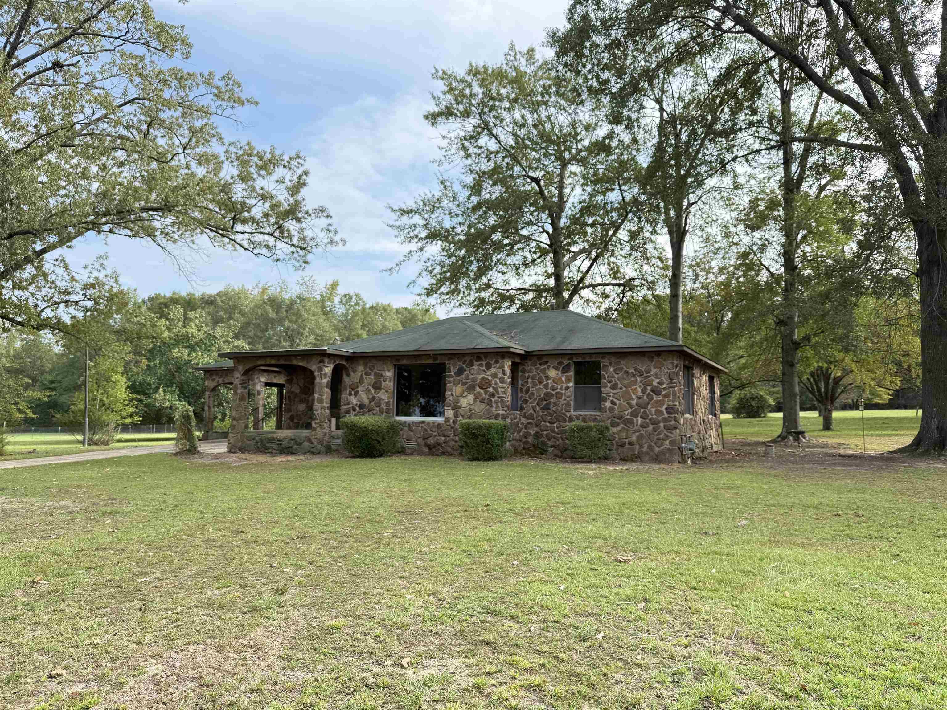 1530 Carroll  Camden, AR