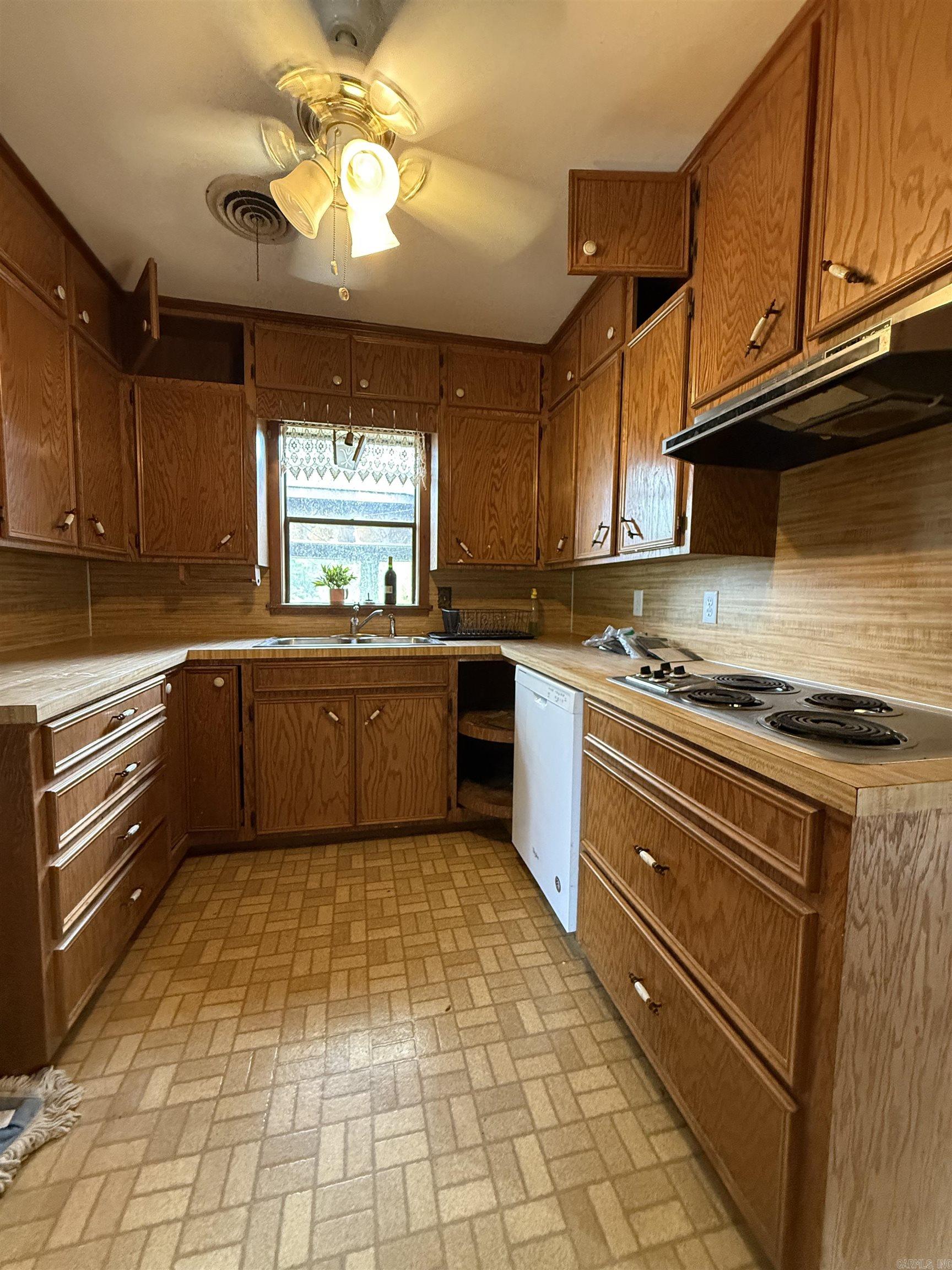 1530 Carroll  Camden, AR