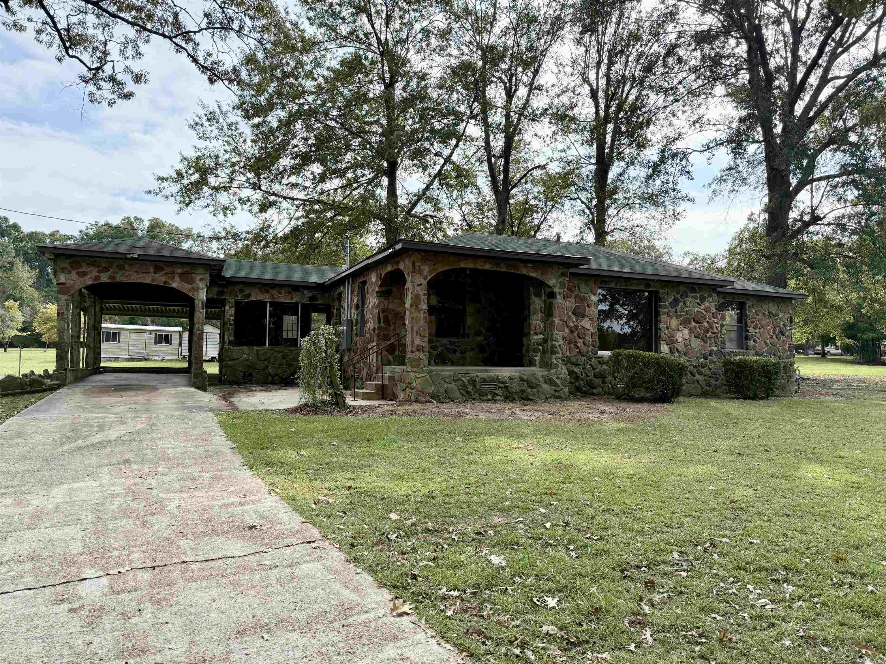 1530 Carroll  Camden, AR
