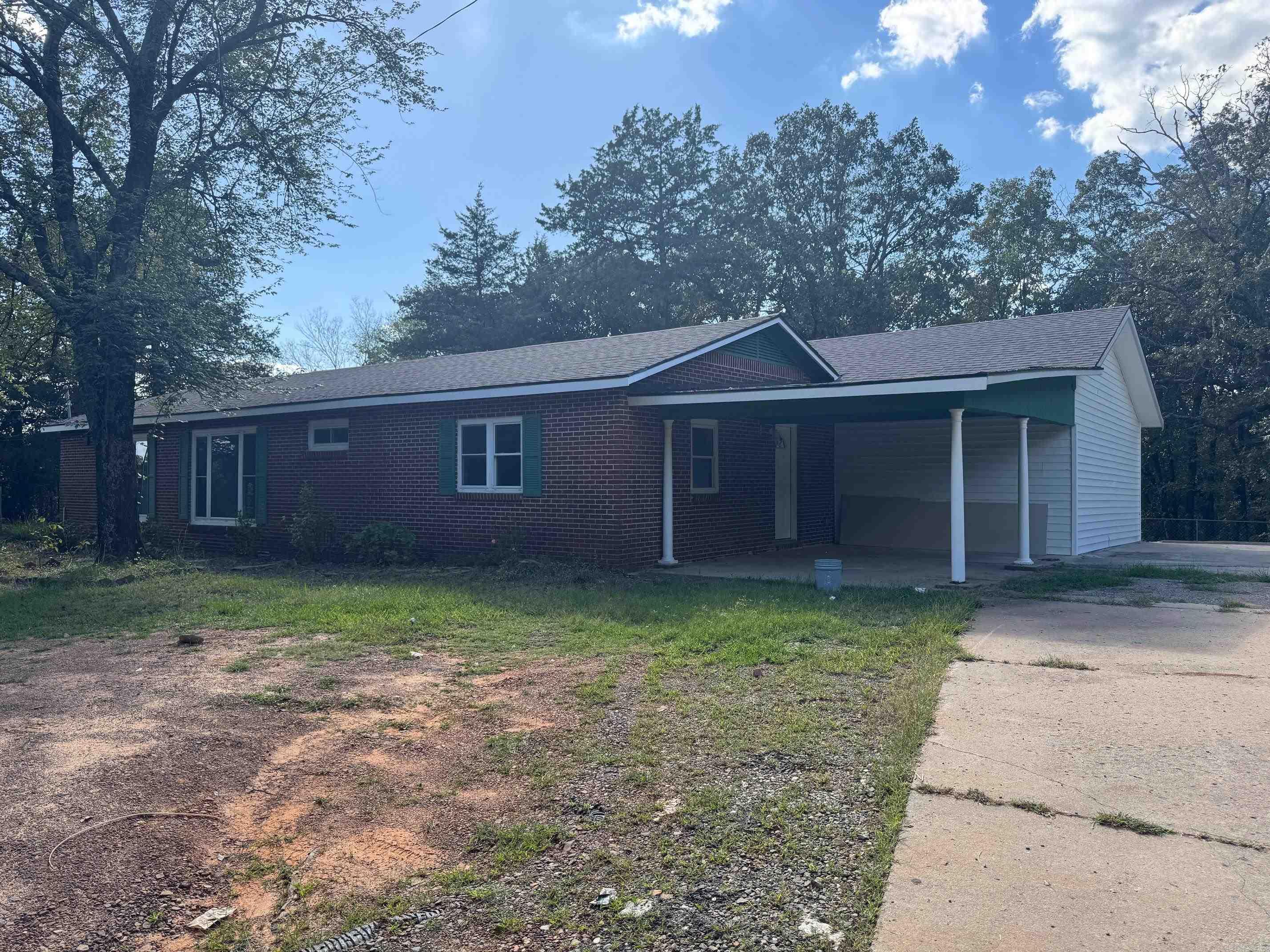 546 County Road 3361  Clarksville, AR
