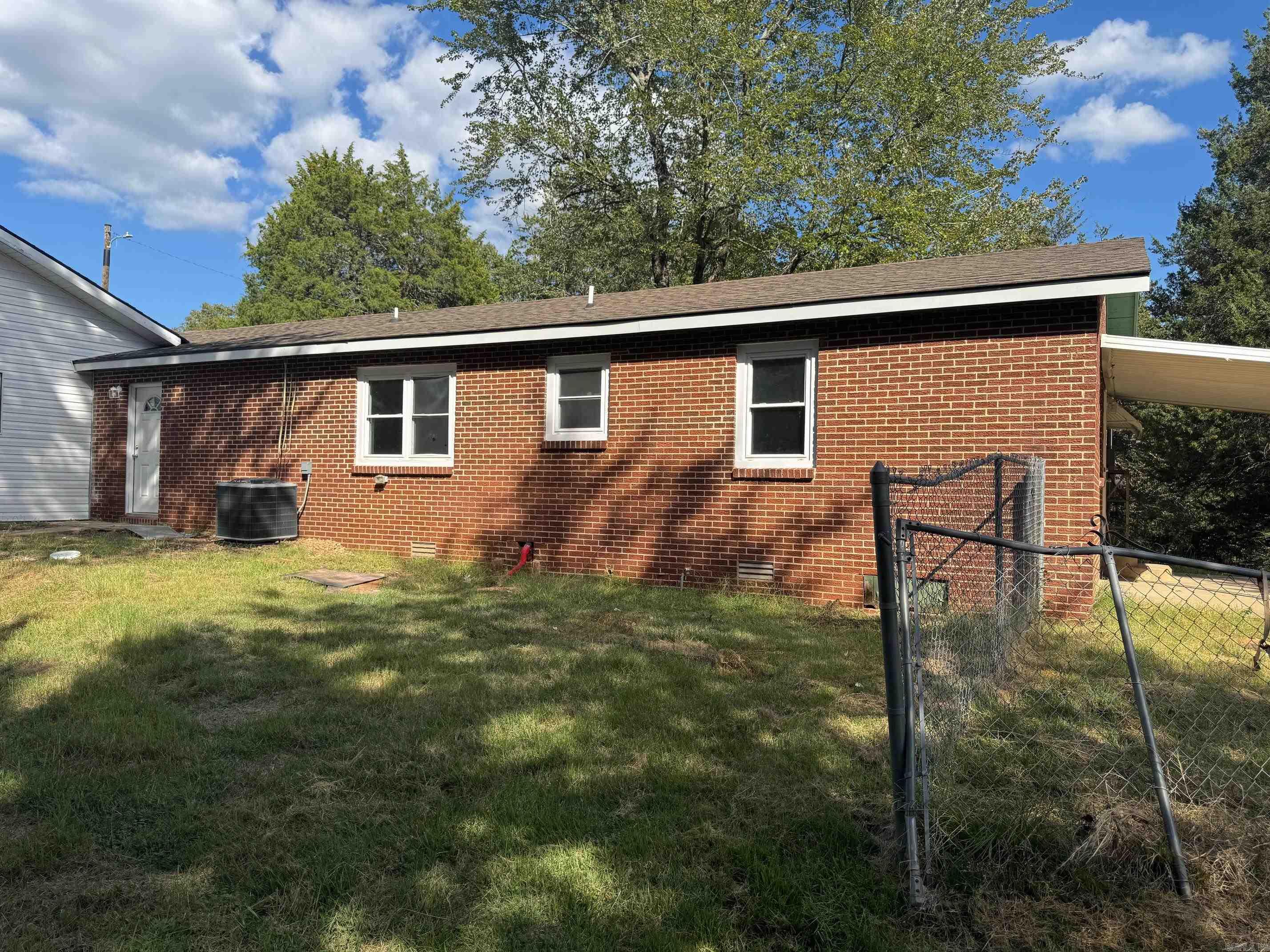 546 County Road 3361  Clarksville, AR