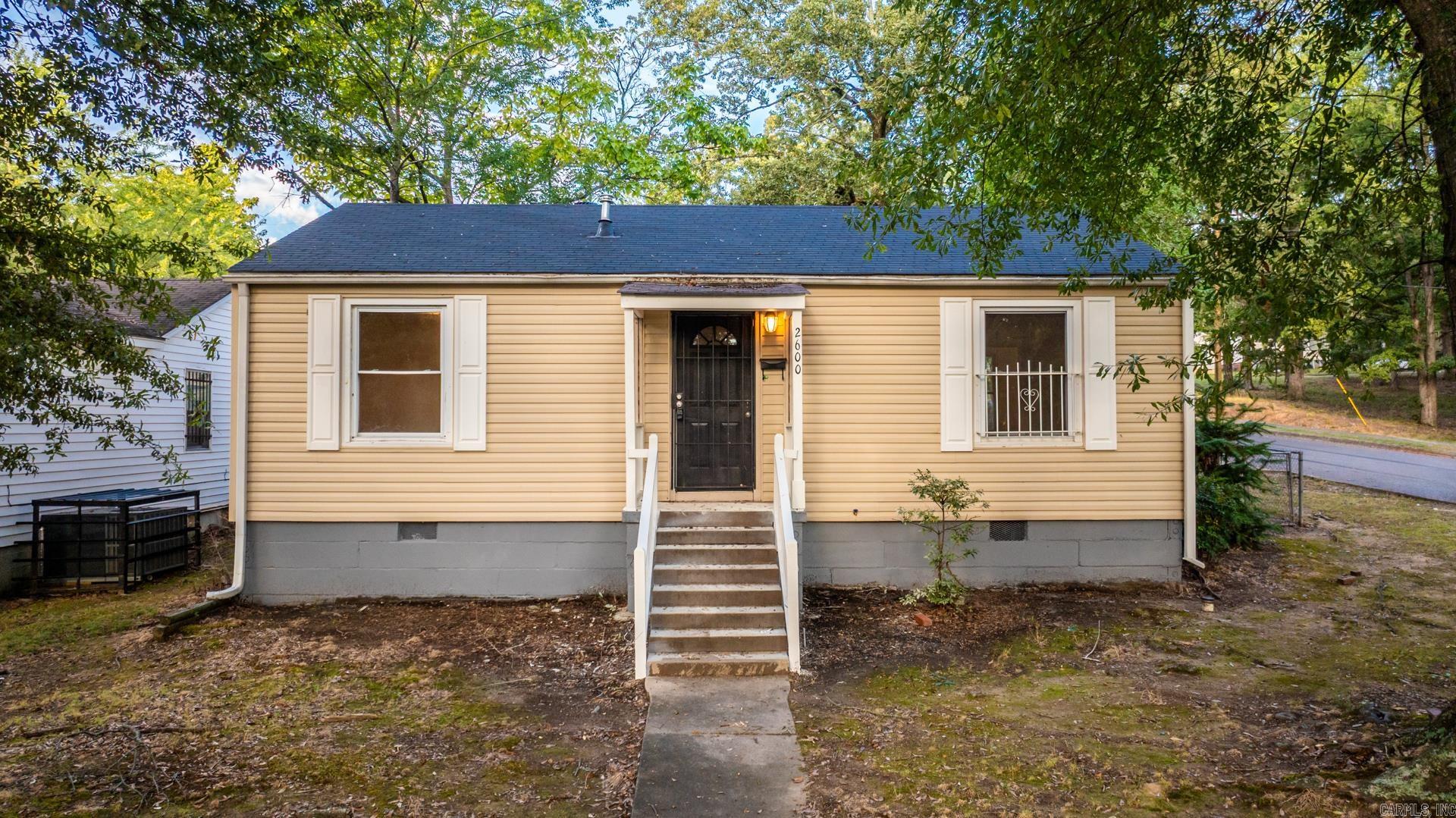2600 S Van Buren  Little Rock, AR