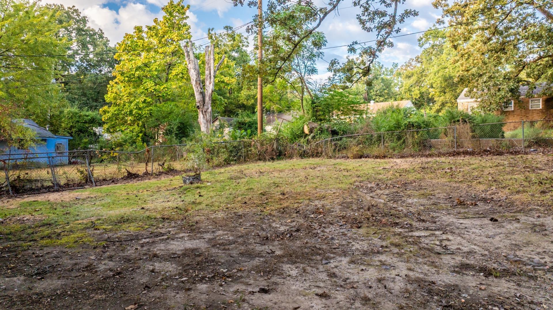 2600 S Van Buren  Little Rock, AR
