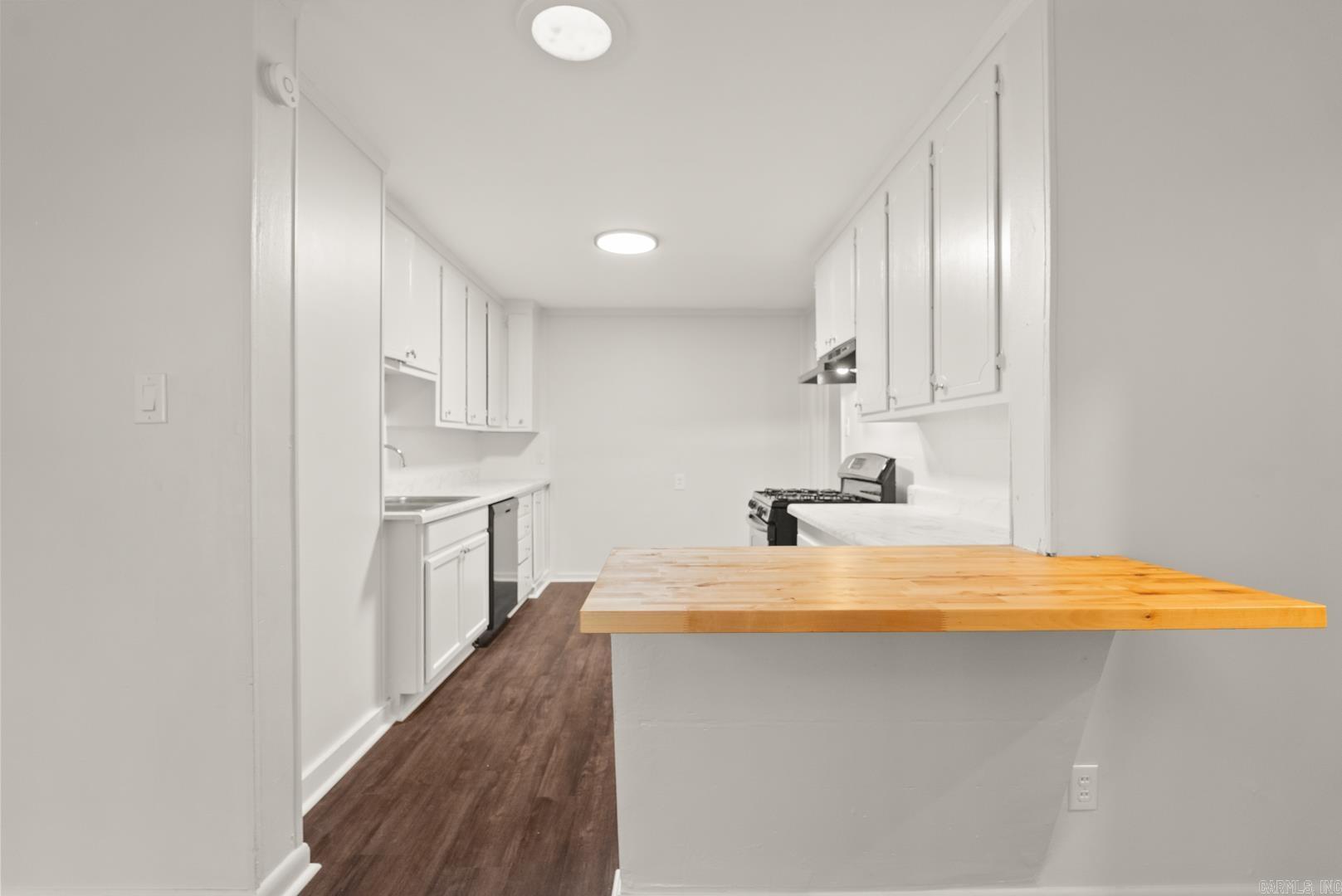 2600 S Van Buren  Little Rock, AR