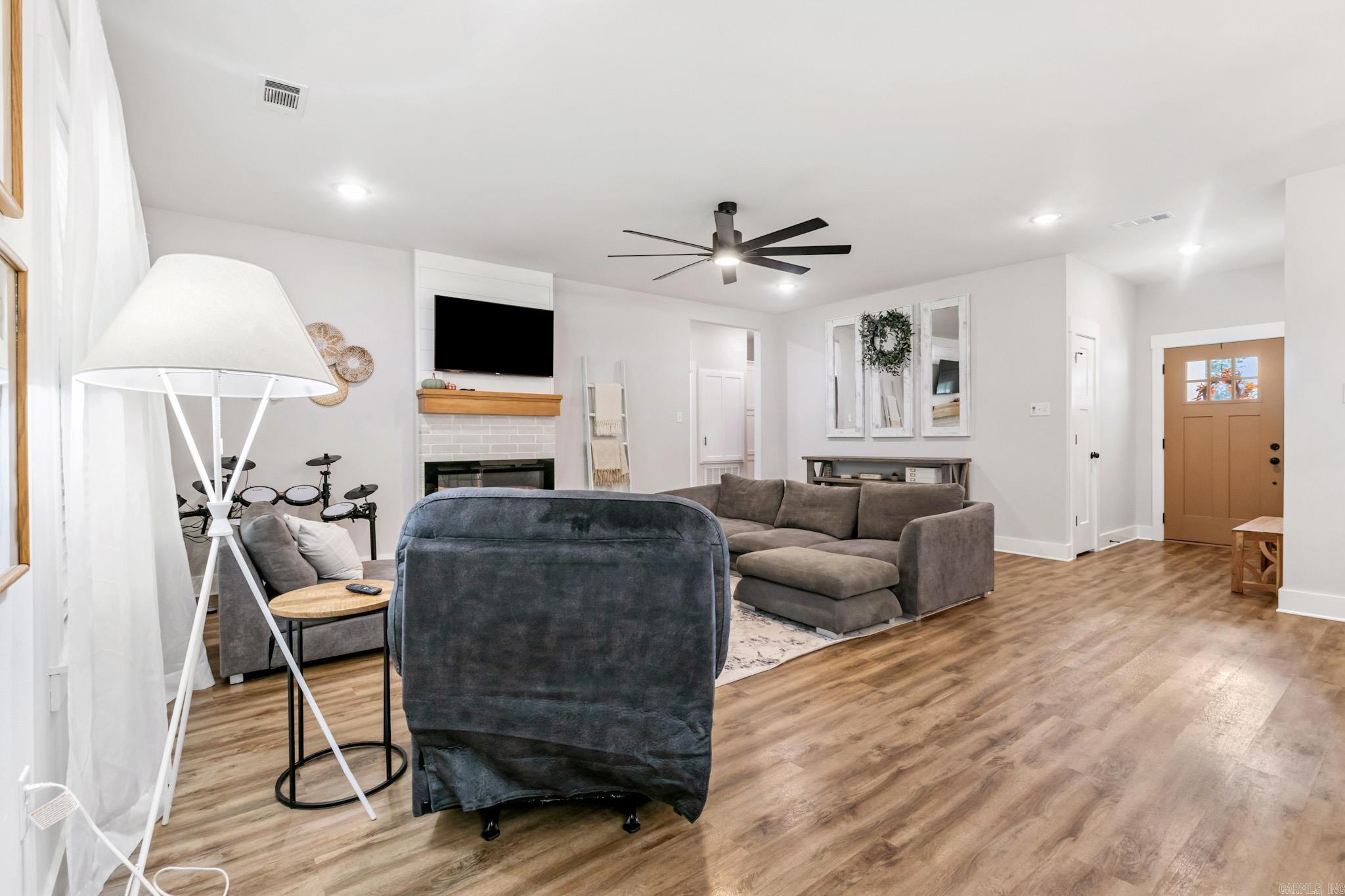 12 Raspberry  Cabot, AR
