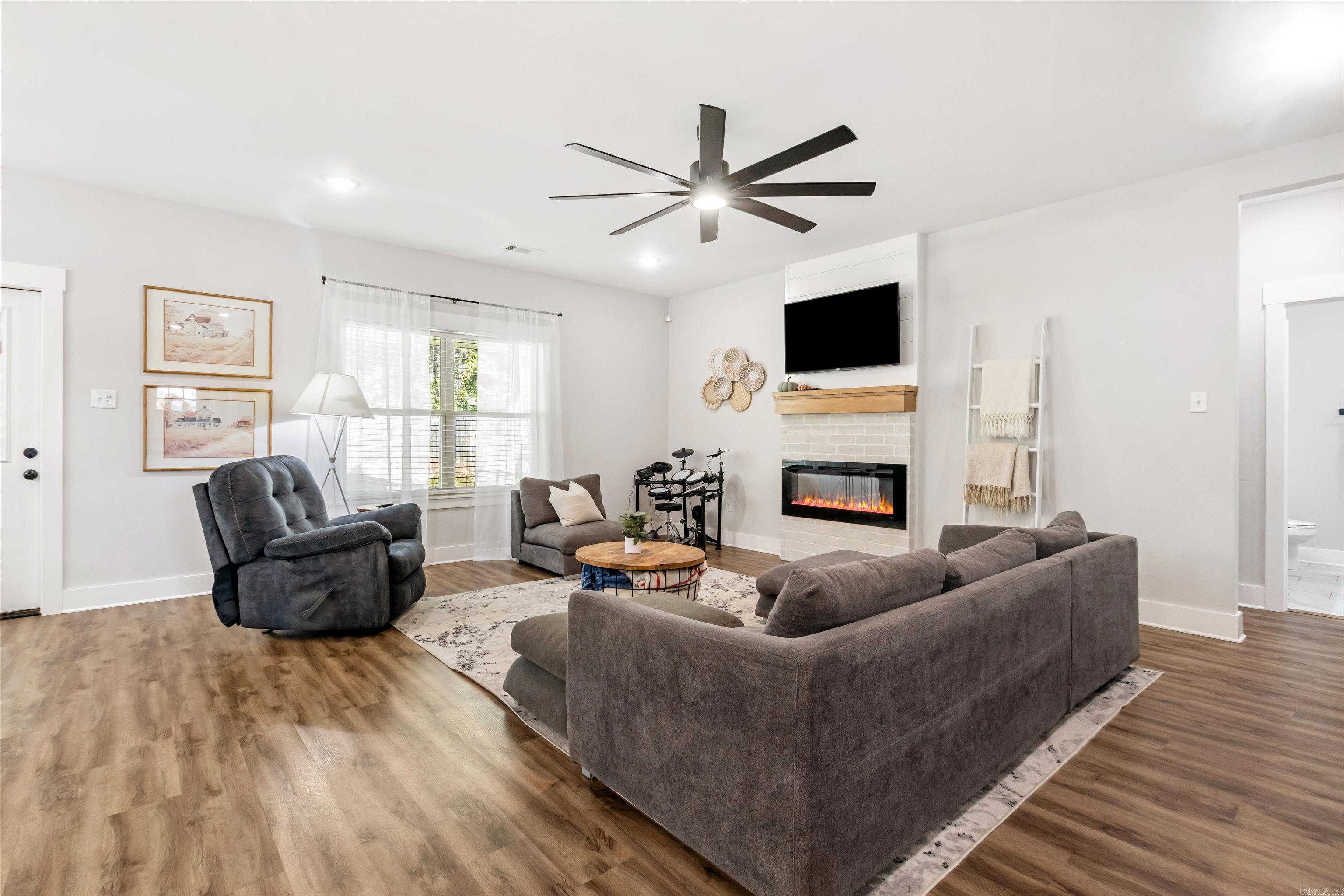 12 Raspberry  Cabot, AR