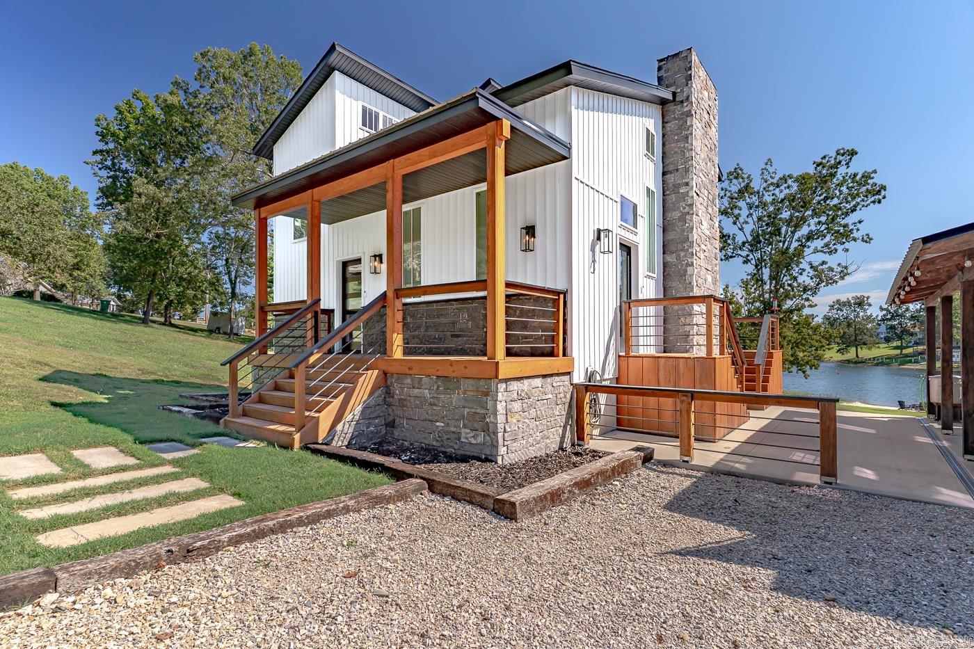 101 Emerald Ln  Horseshoe Bend, AR