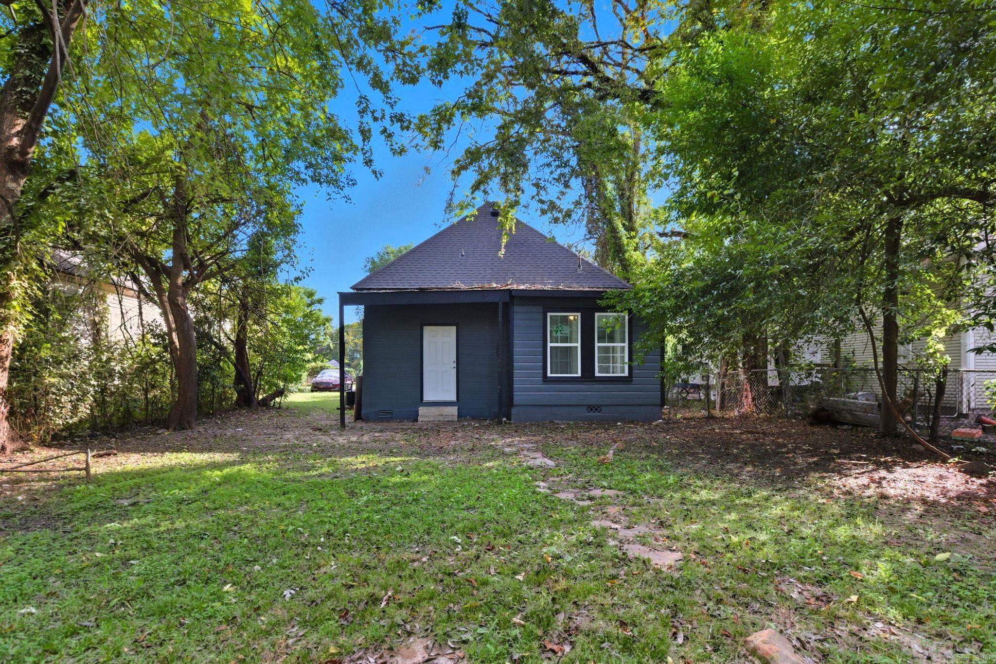 1223 W 10th  North Little Rock, AR
