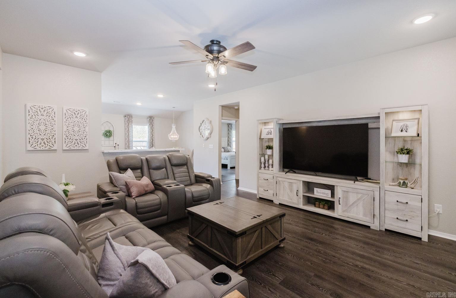 3277 Sidell Estates Dr  Benton, AR