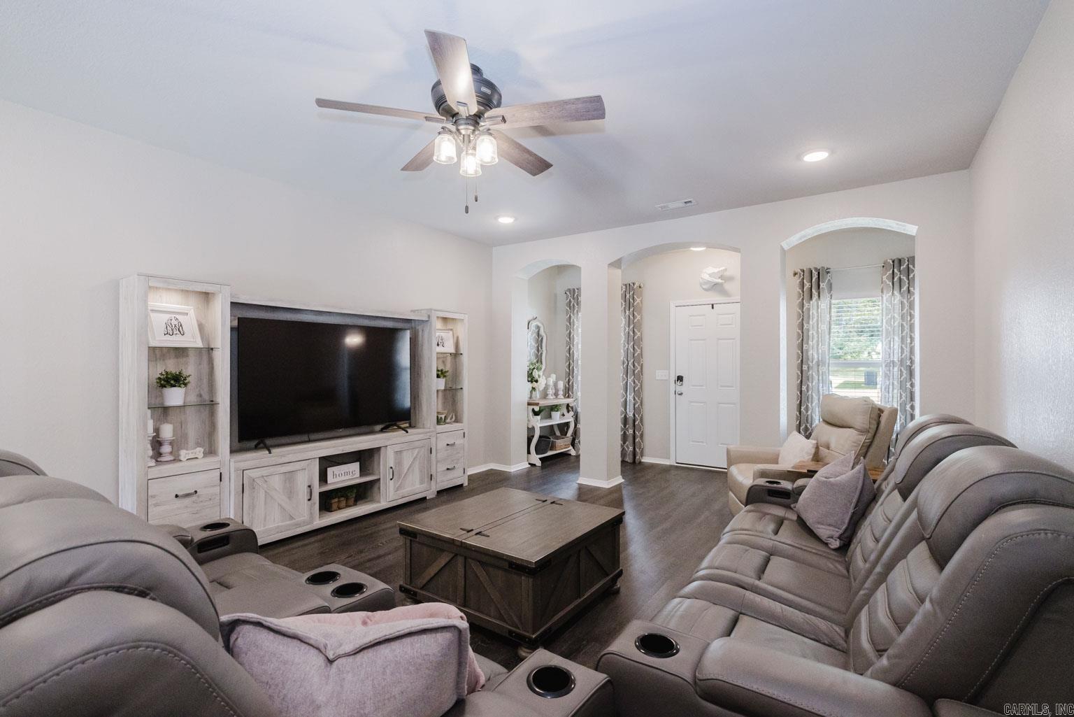 3277 Sidell Estates Dr  Benton, AR