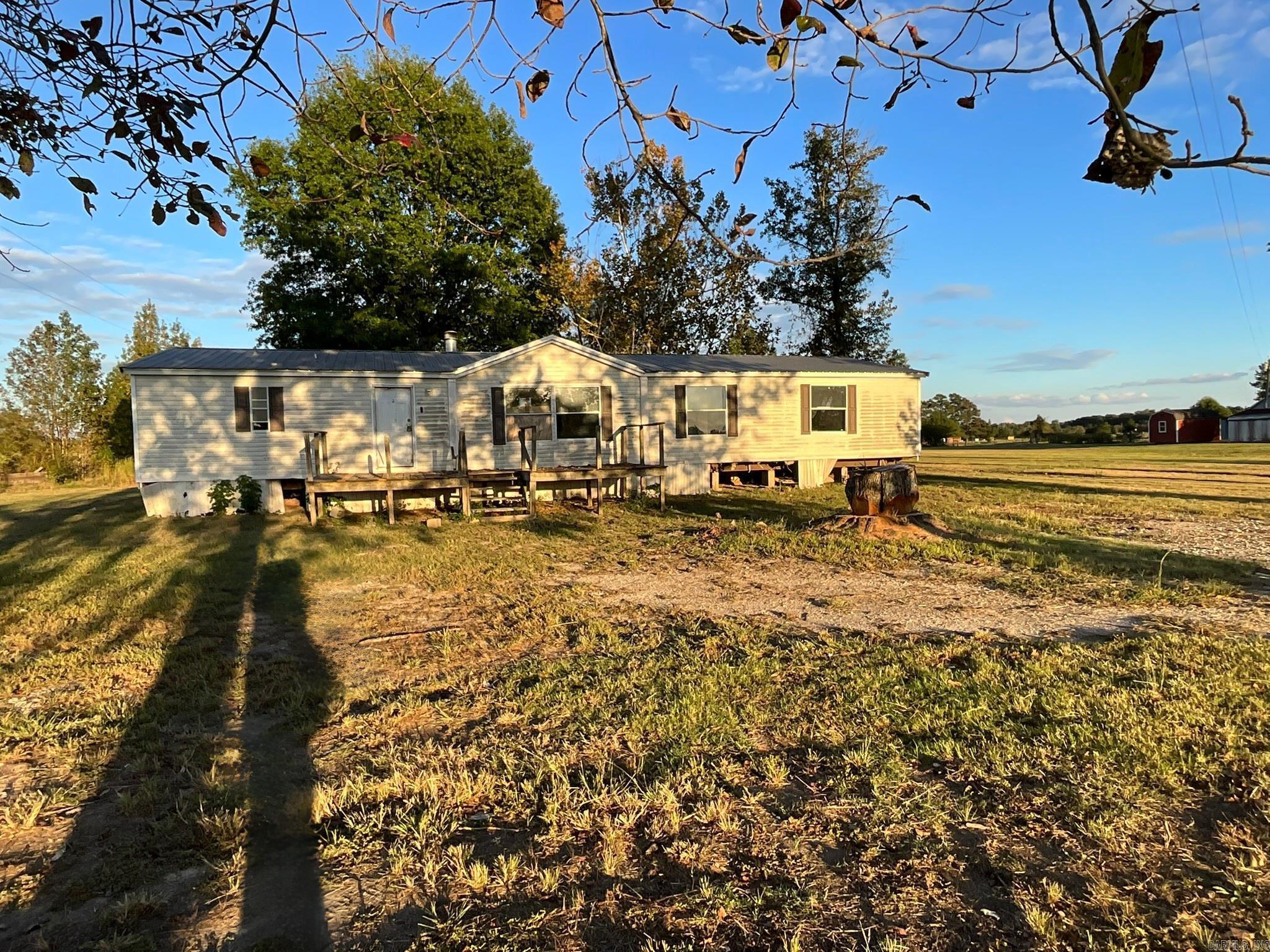 870 County Rd 4201 Box 81 Rt 3 DeKalb, TX, TX