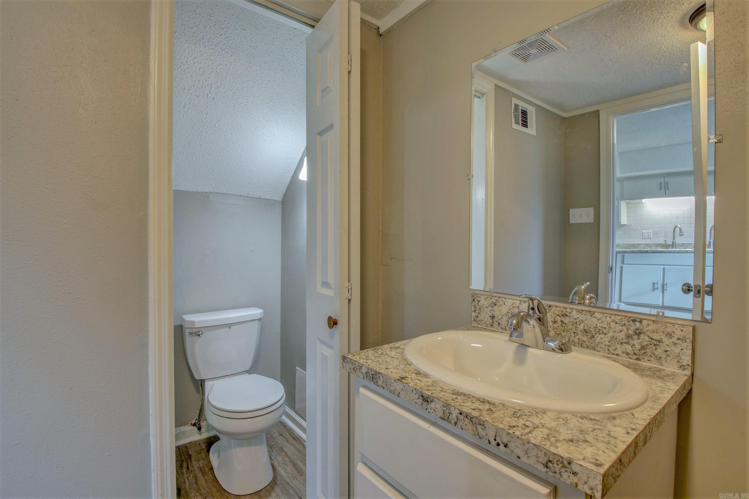 1900 Labette Manor  Little Rock, AR