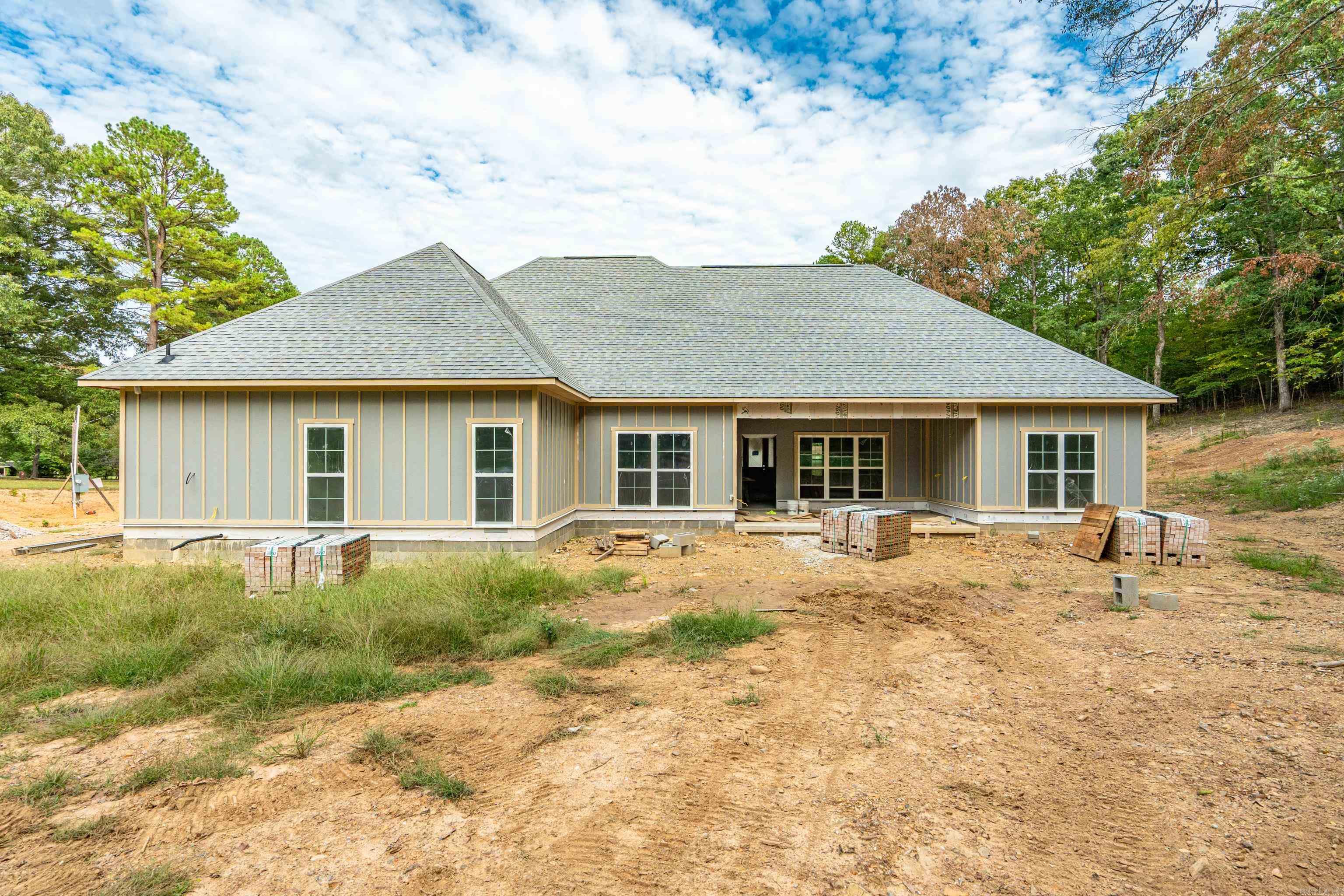 271 Frontier  Hot Springs, AR