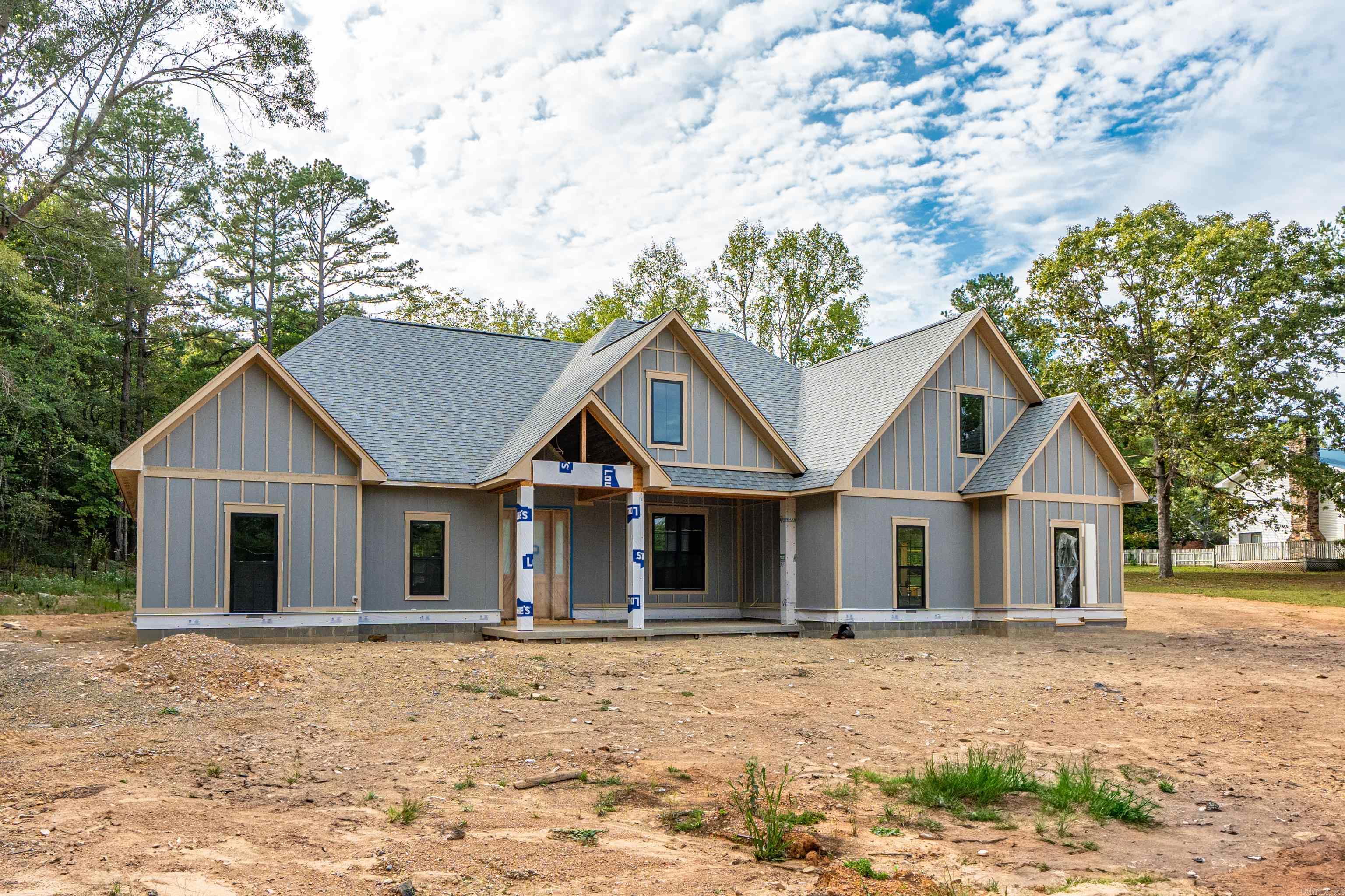 271 Frontier  Hot Springs, AR
